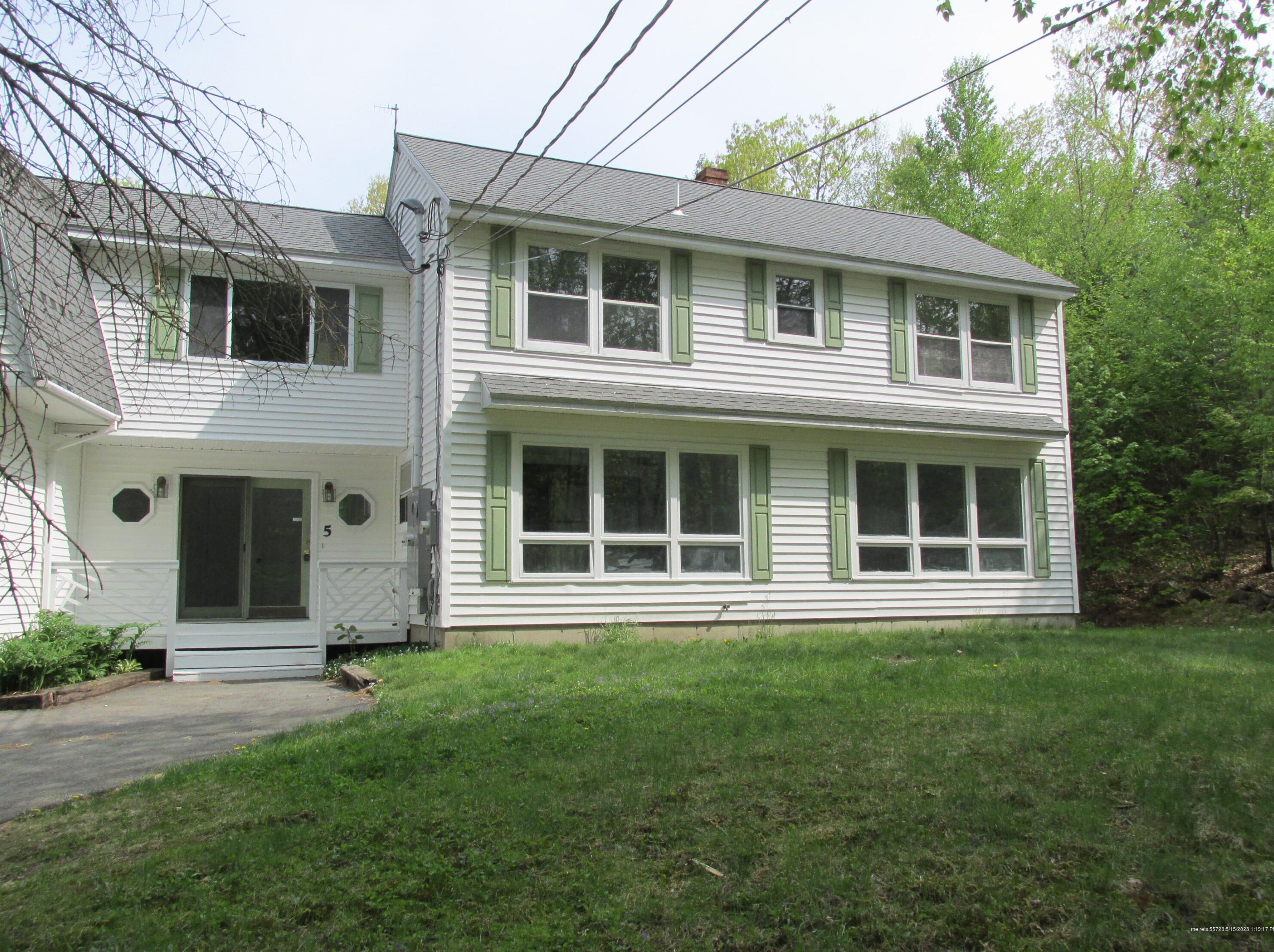 5 Overlook Dr, Sanford, ME 04073 exterior