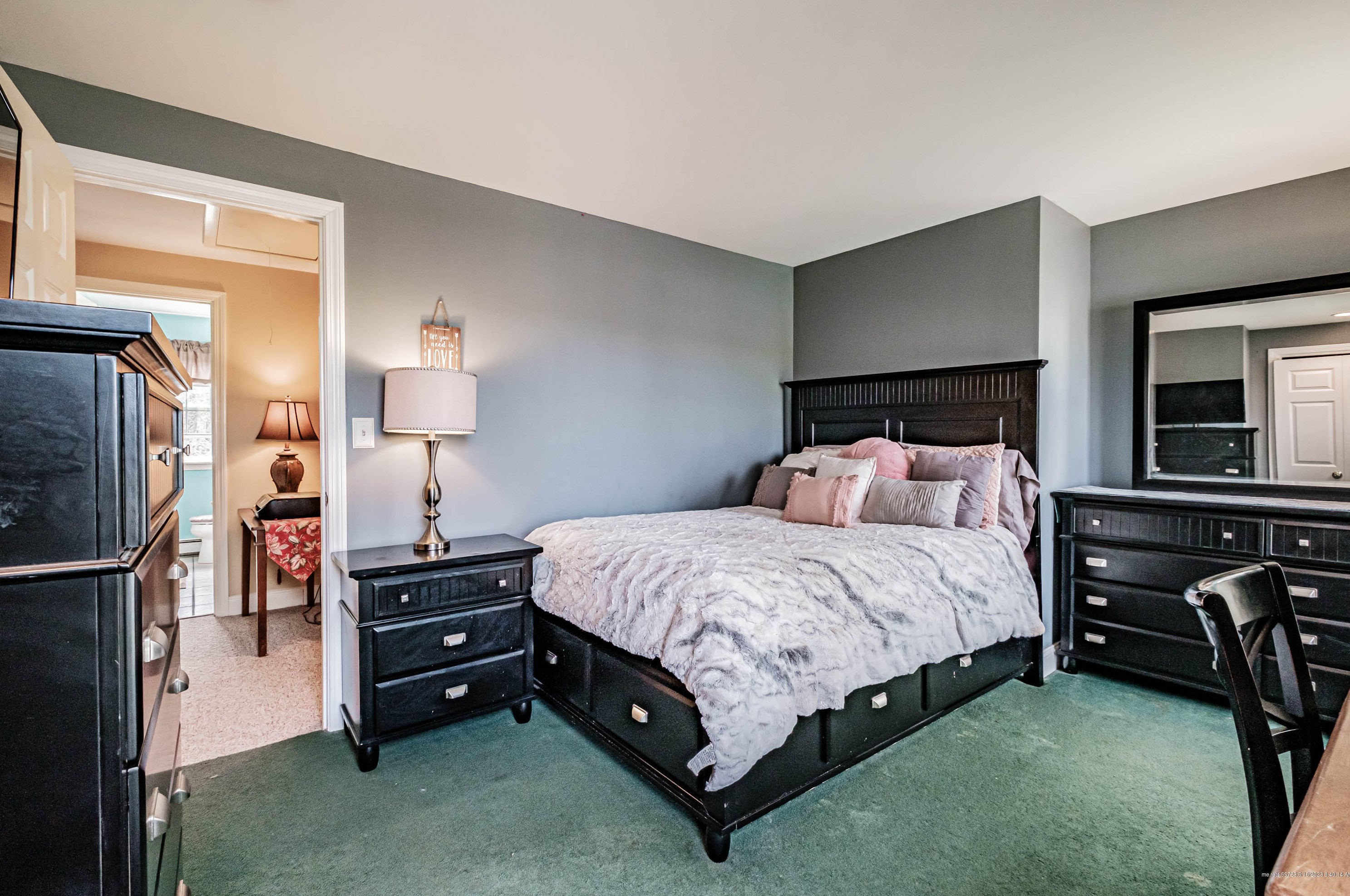 137 Brindle Cir, Portland ME  04106-6864 exterior