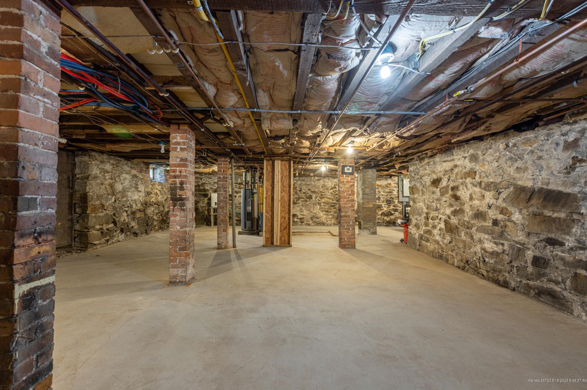 93 Angell Ave, Portland ME  04106-5002 exterior