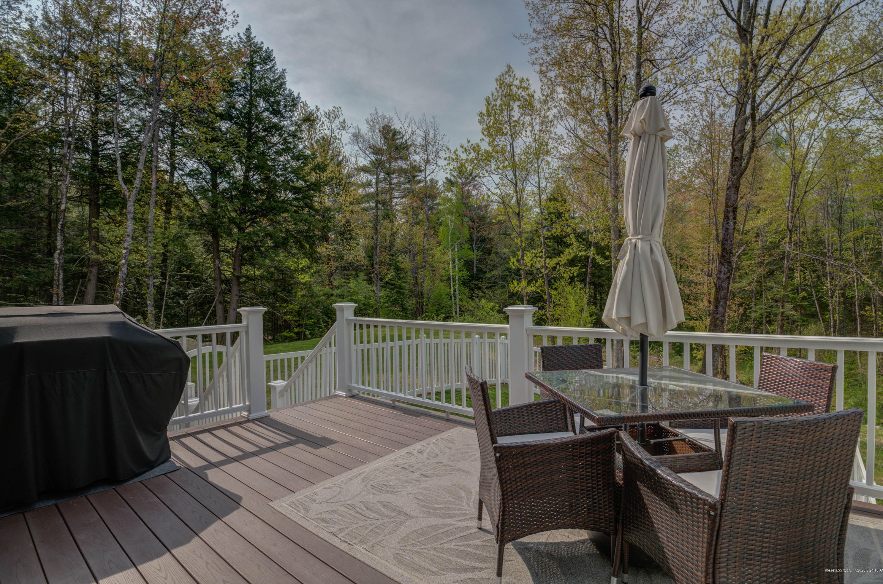 31 Boulder Dr, Gray, ME 04039