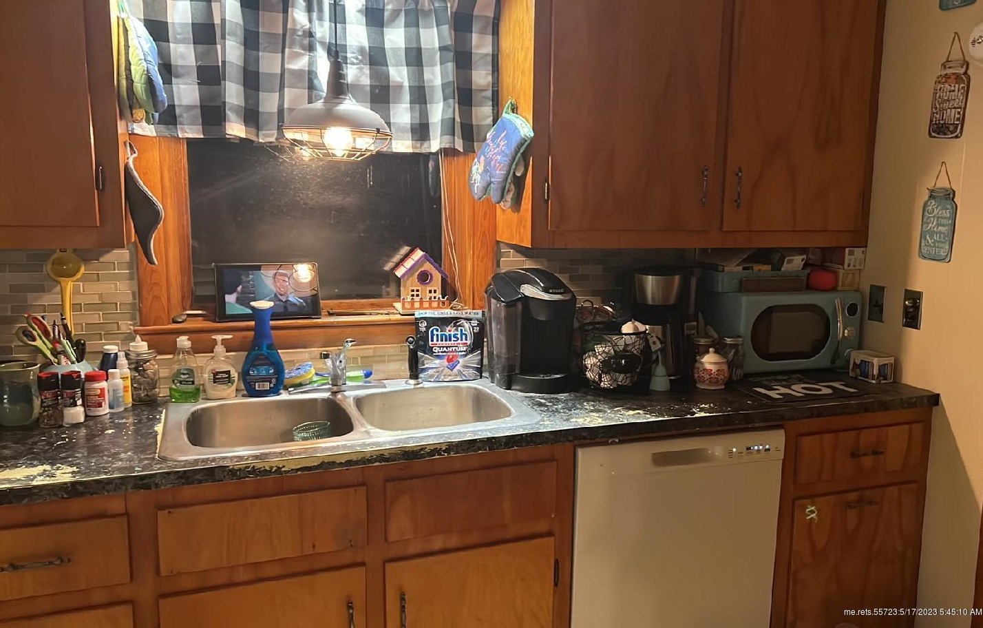 25 Albert St, Milo, ME 04463