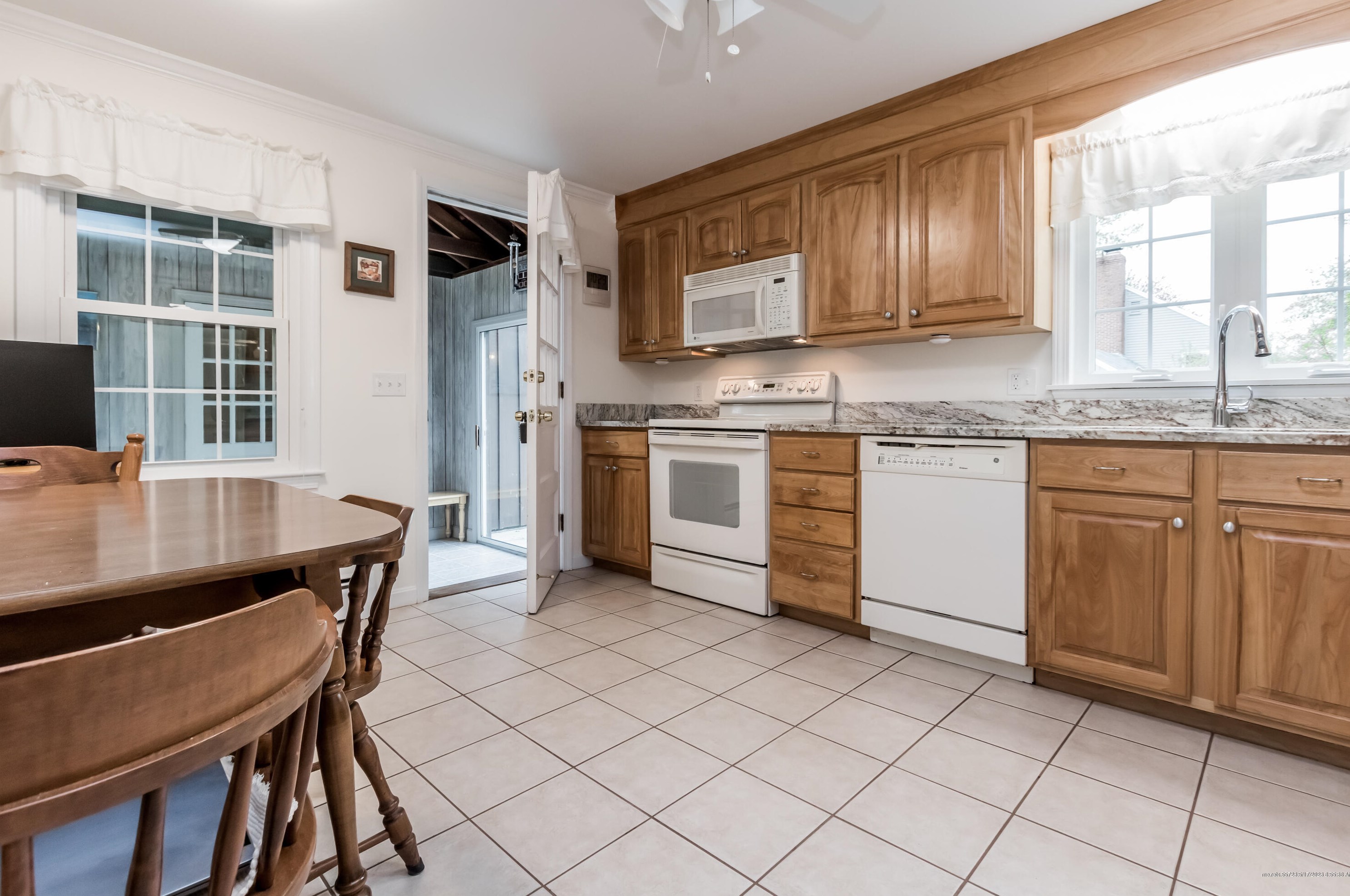 5 Ramble Rd, Portland ME  04107-2318 exterior