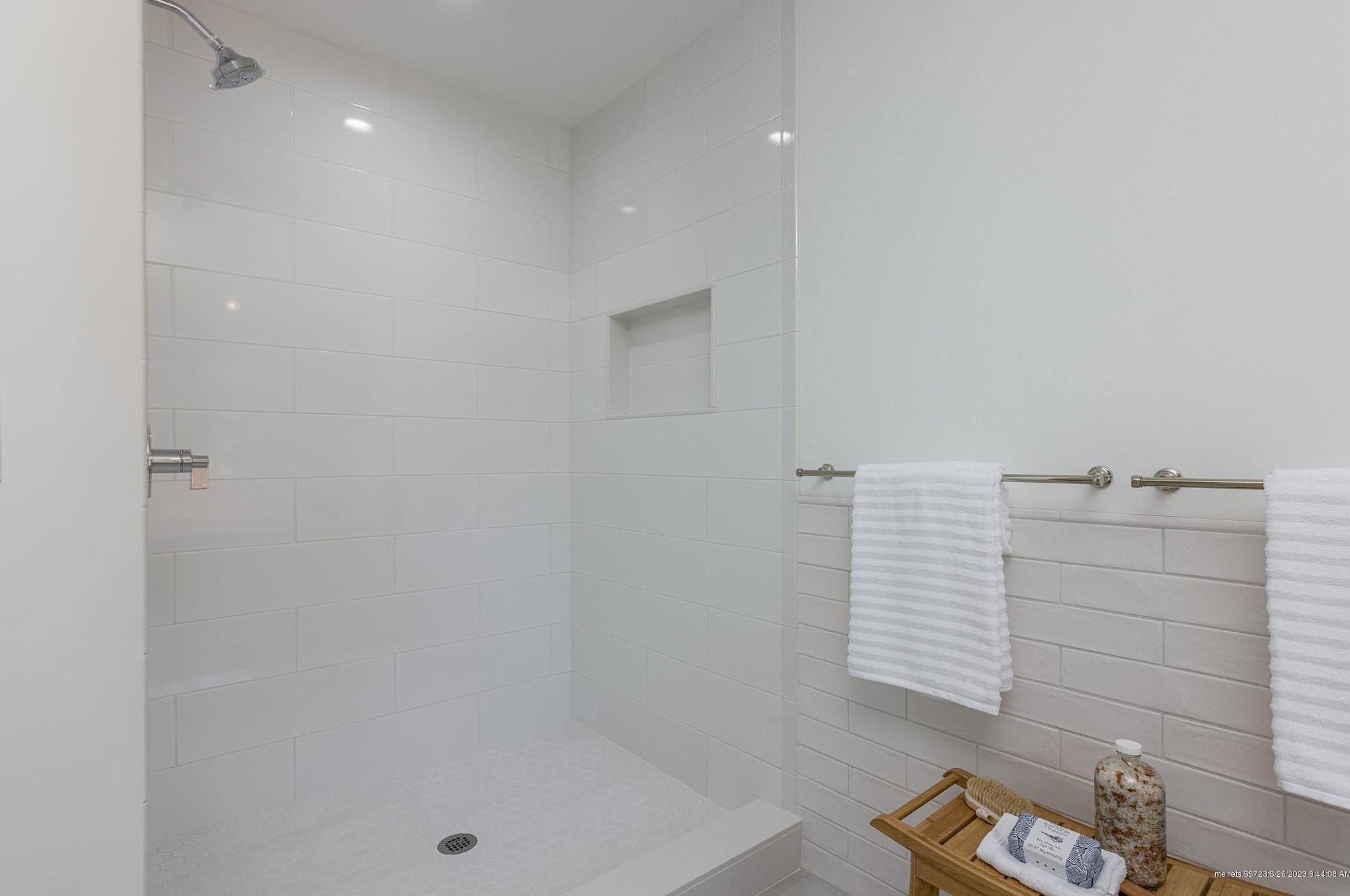 2 Summit Rd, Portland ME  04107-1327 exterior