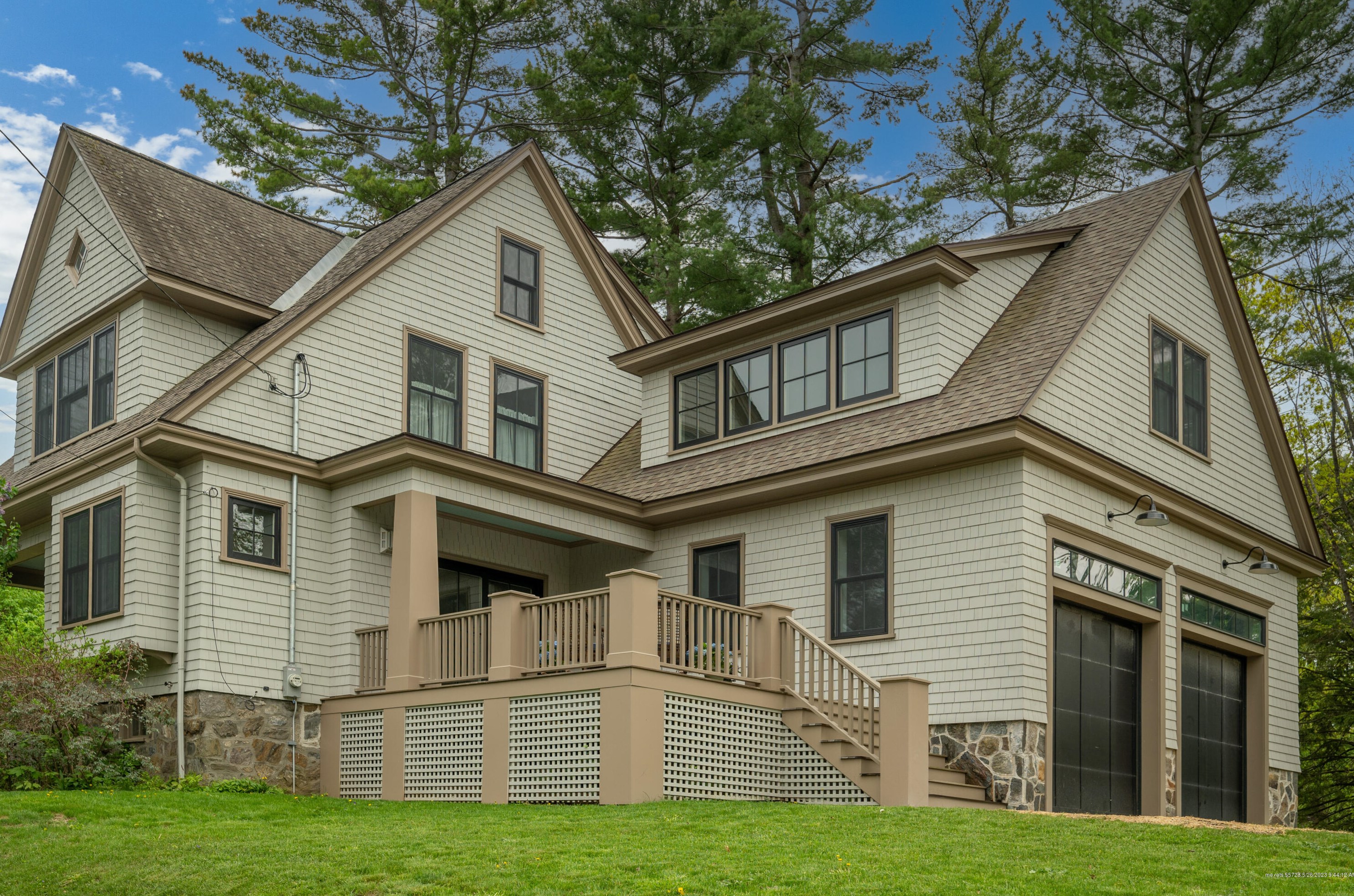 2 Summit Rd, Portland ME  04107-1327 exterior