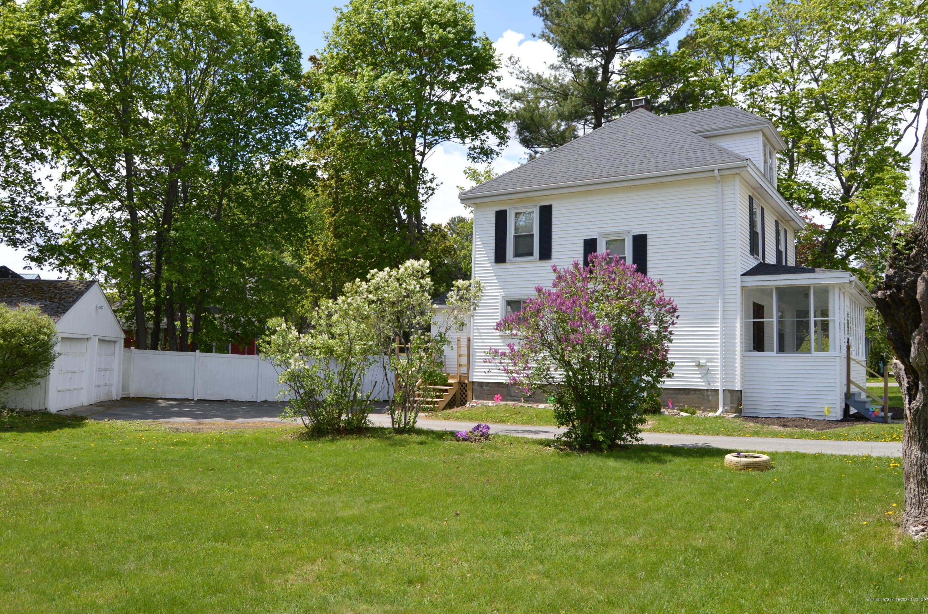 744 Hammond St, Bangor, ME 04401 exterior