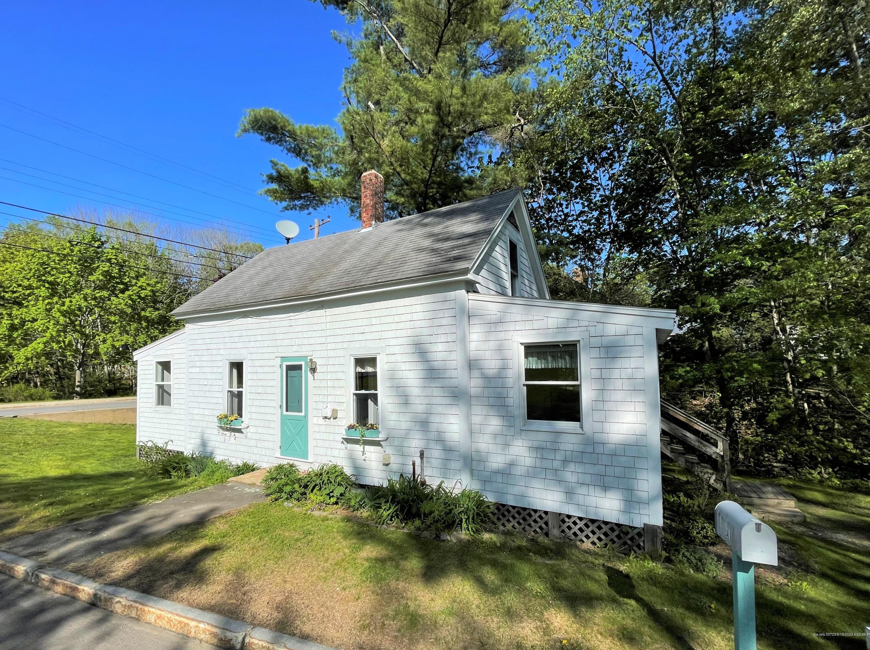 61 Hodge St, Westport Island, ME 04578-4022