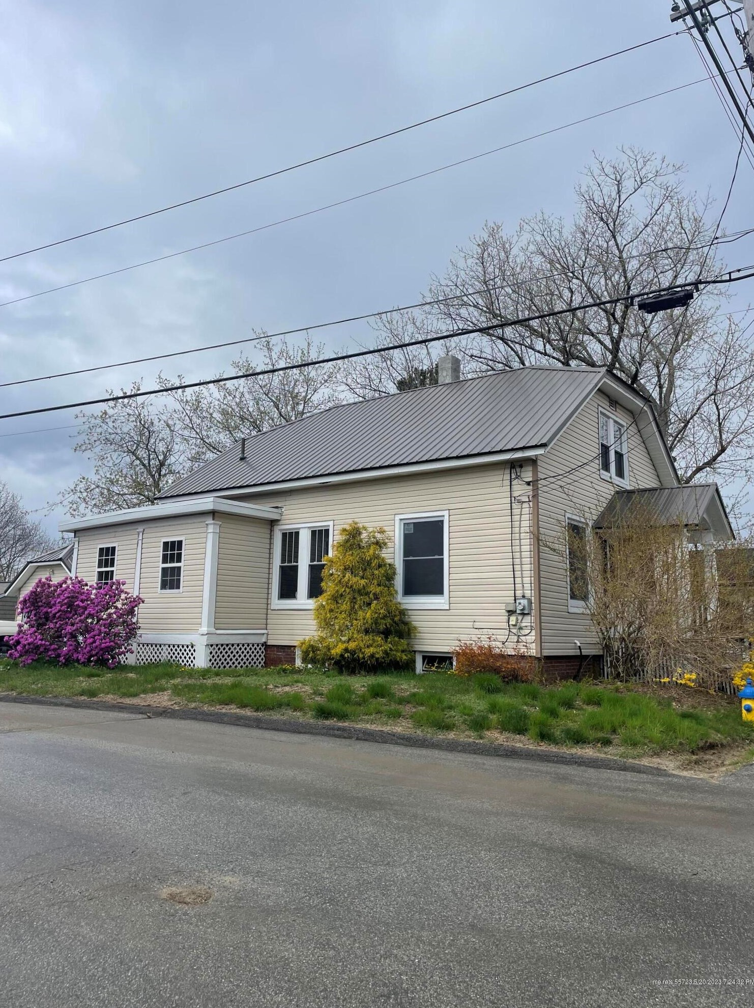 55 Caron Ln, Auburn, ME 04210