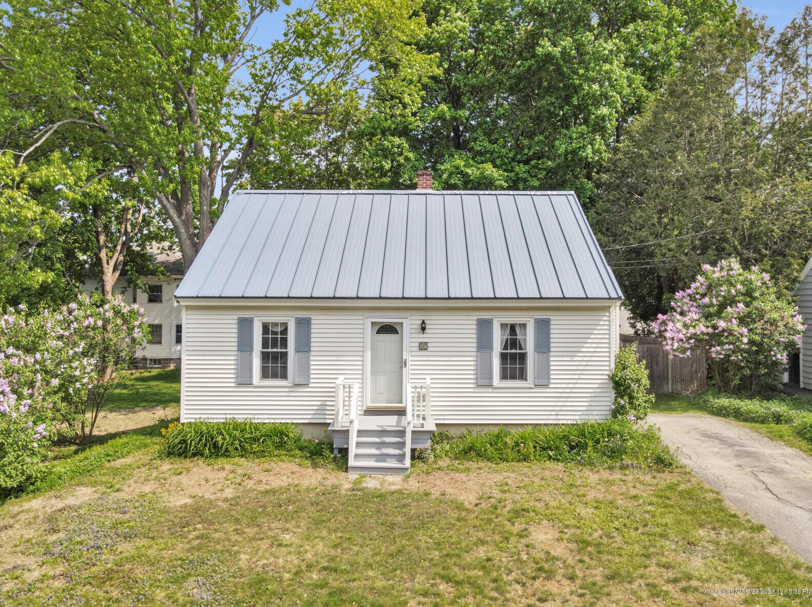 17 Davenport St, Augusta, ME 04330