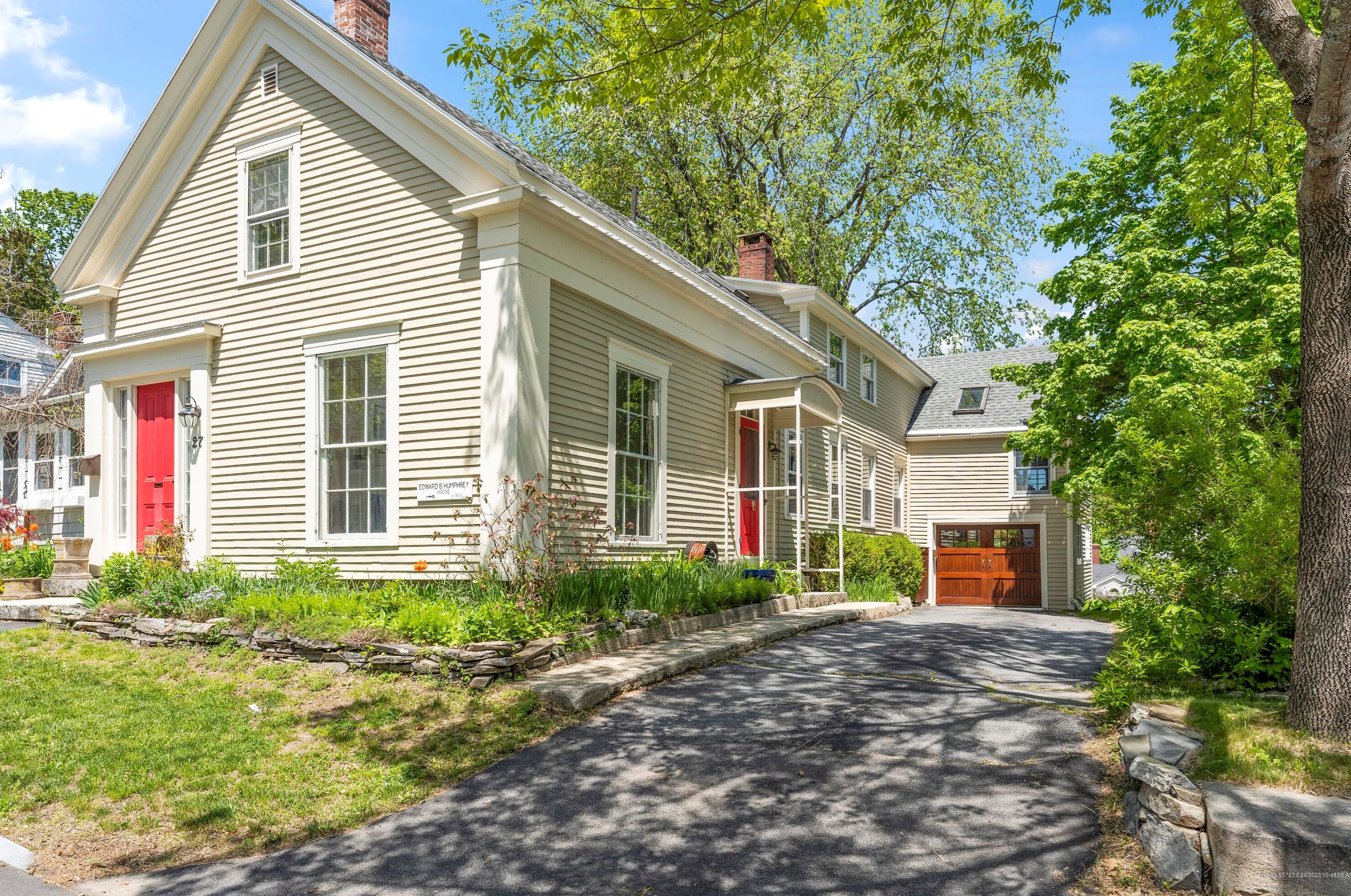 27 Church St, Yarmouth, ME 04096