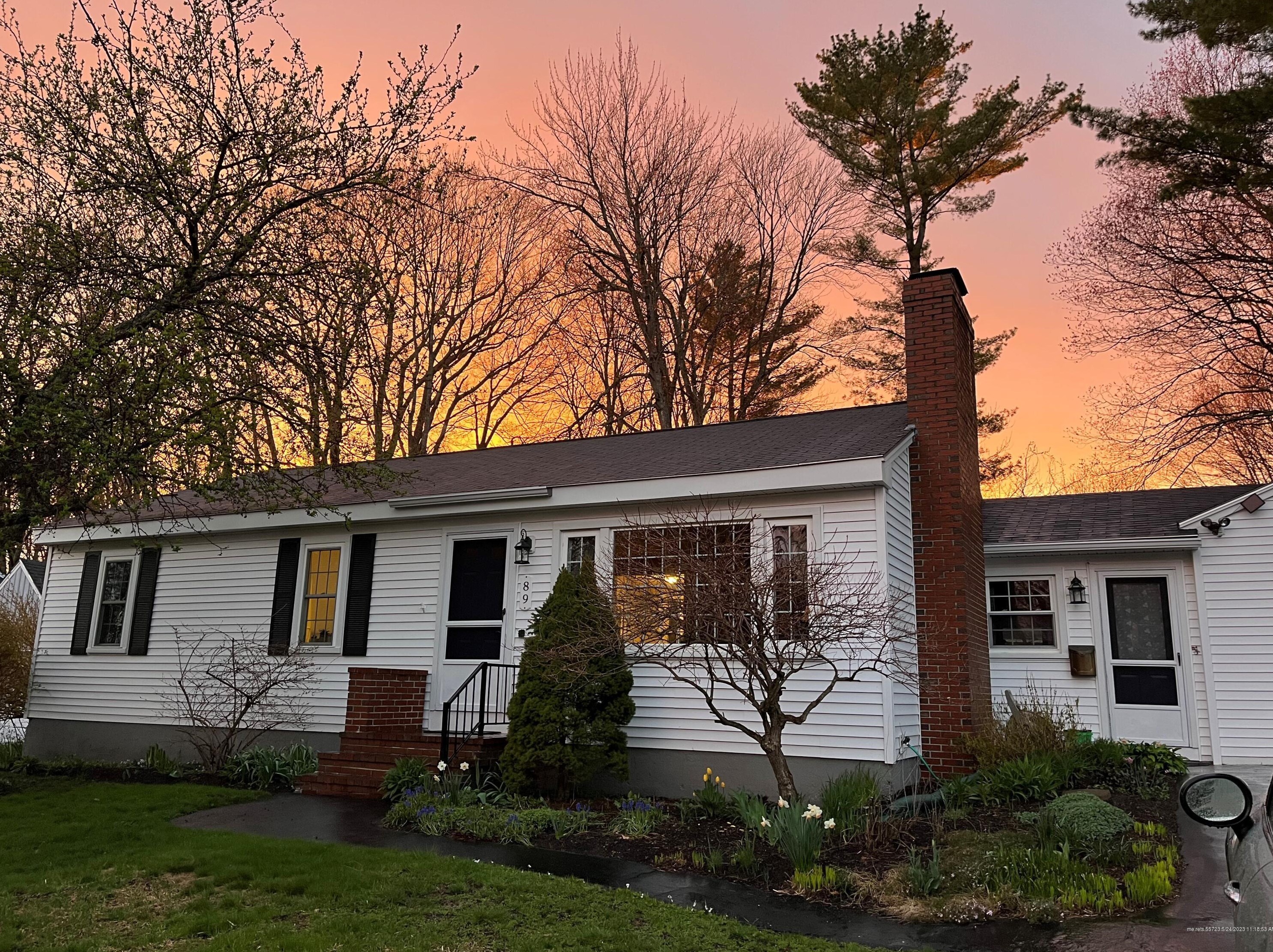 89 Greenwood Ln, Portland, ME 04103-1609