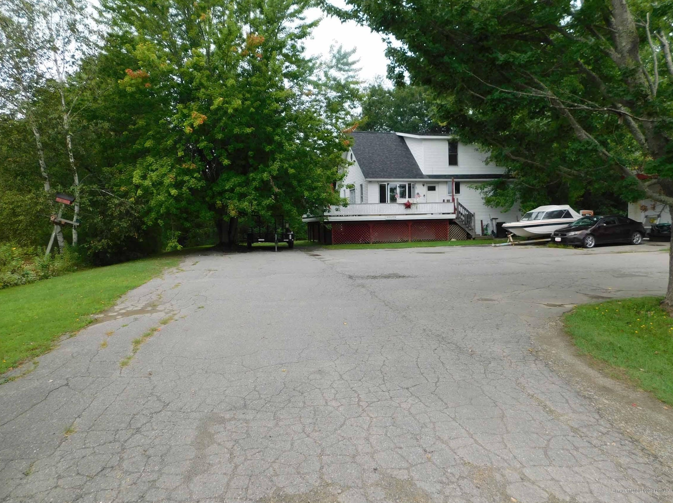 23-25 Adams Ln, Levant, ME 04456