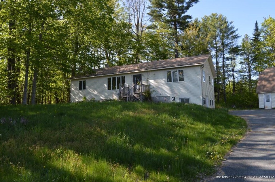 747 S Belfast Ave, Augusta, ME 04330