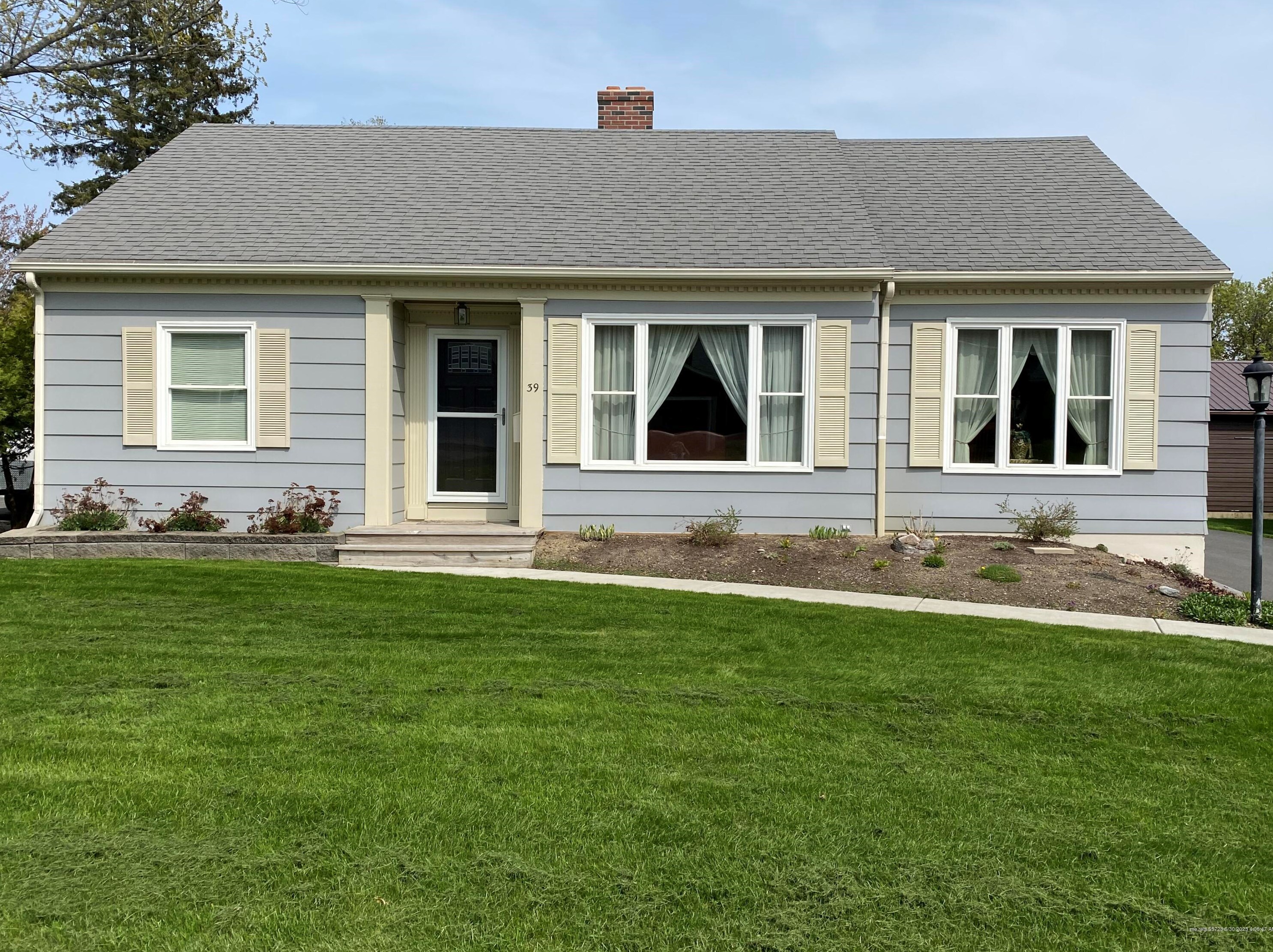 39 Elmwood Ave, Connor Twp, ME 04736-1903