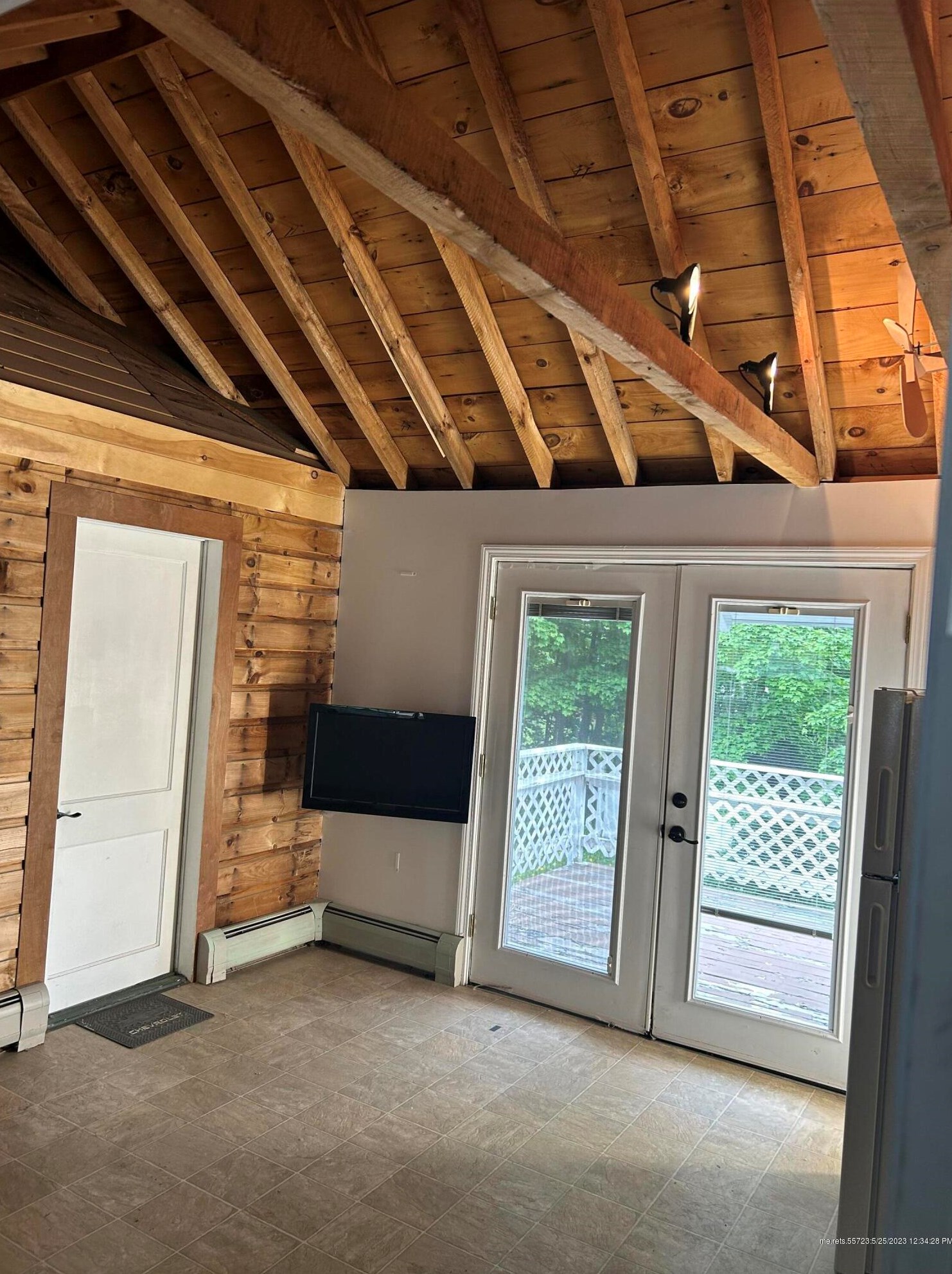 64 Marshall Ave, Auburn, ME 04210