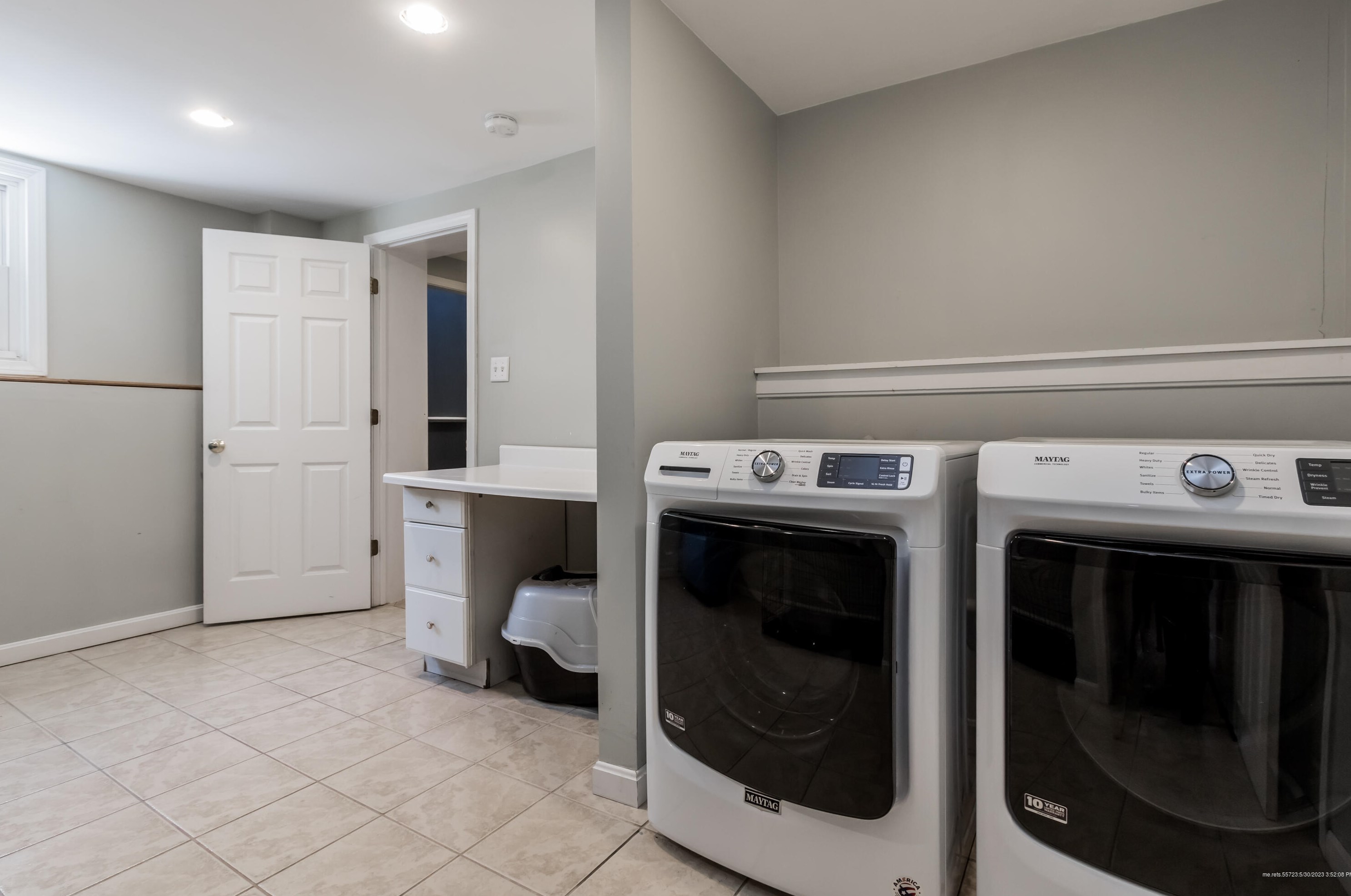 63 Primrose Ln, Portland ME  04103-1615 exterior