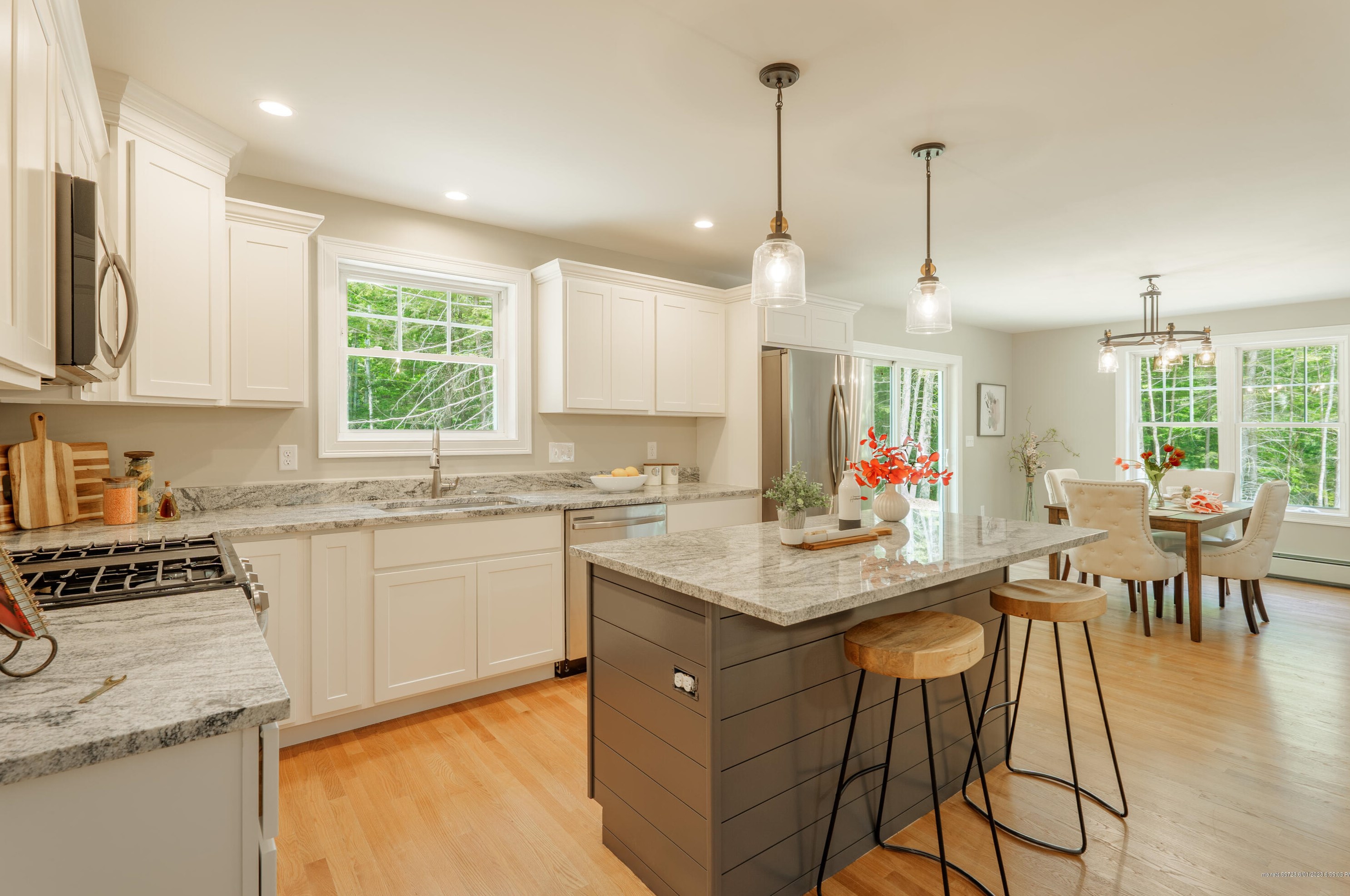 19 Treasure Ln, Windham ME  04062 exterior