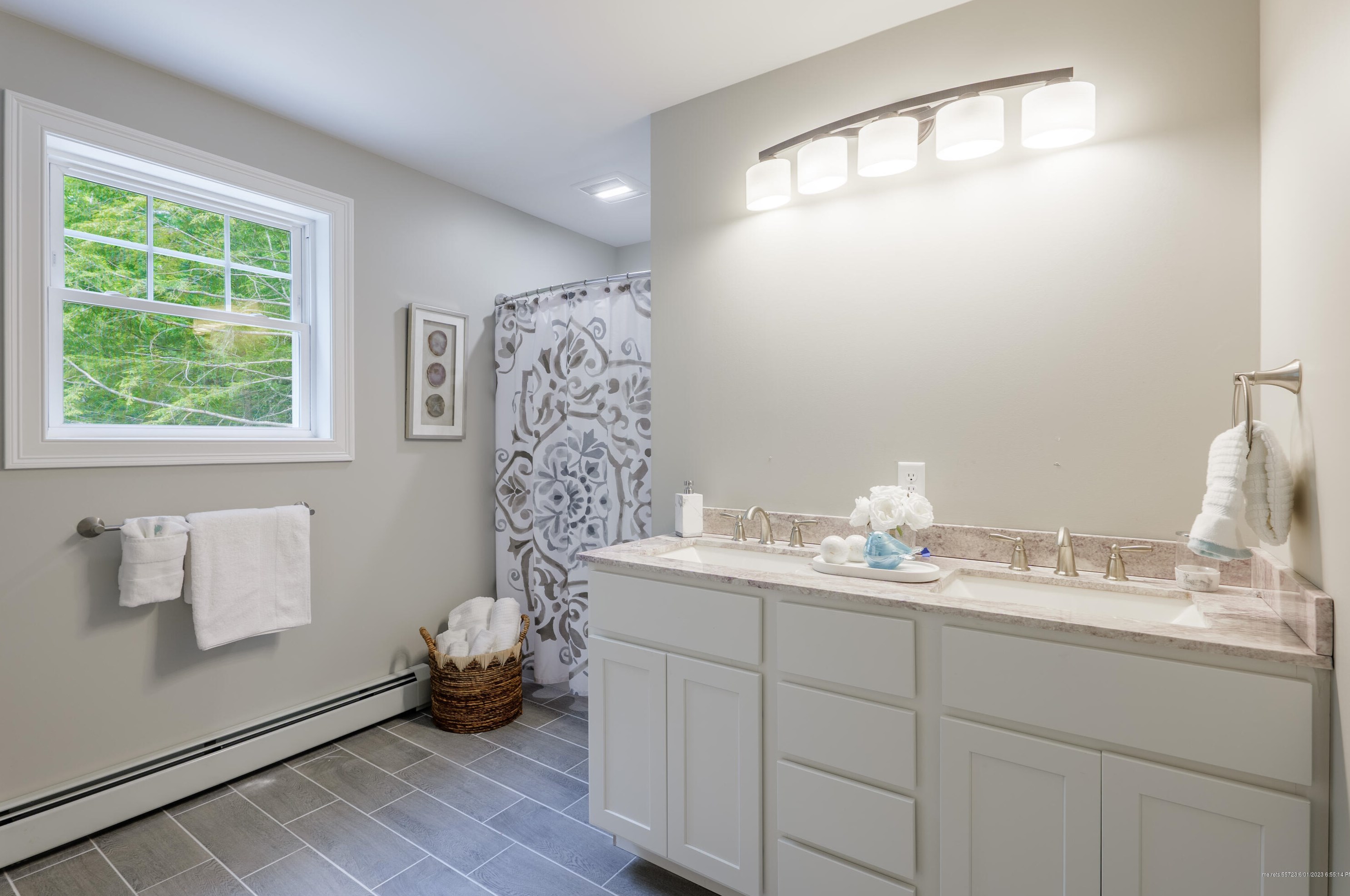 19 Treasure Ln, Windham ME  04062 exterior