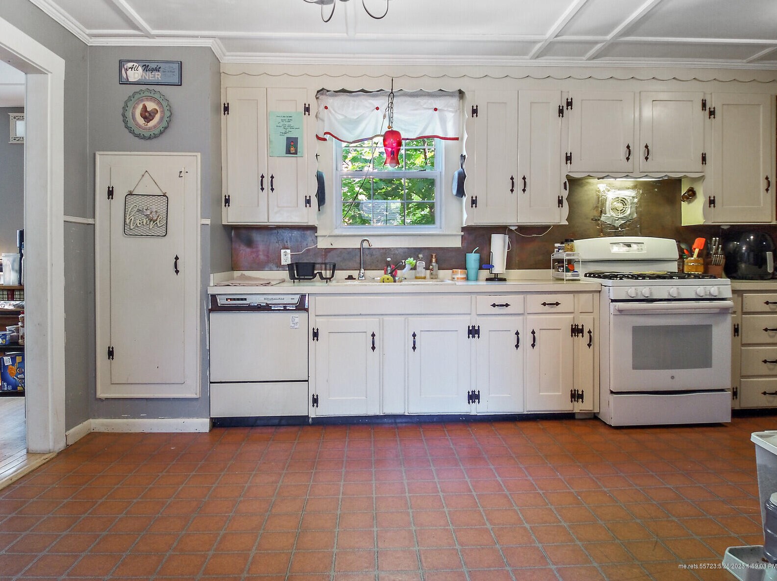 1 Center Pl, Waterville ME  04901-5423 exterior