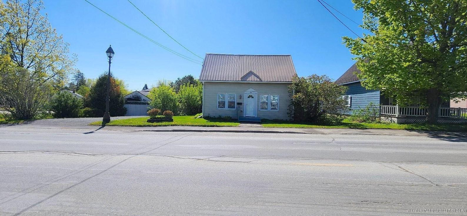 35 Presque Isle St, Fort Fairfield, ME 04742