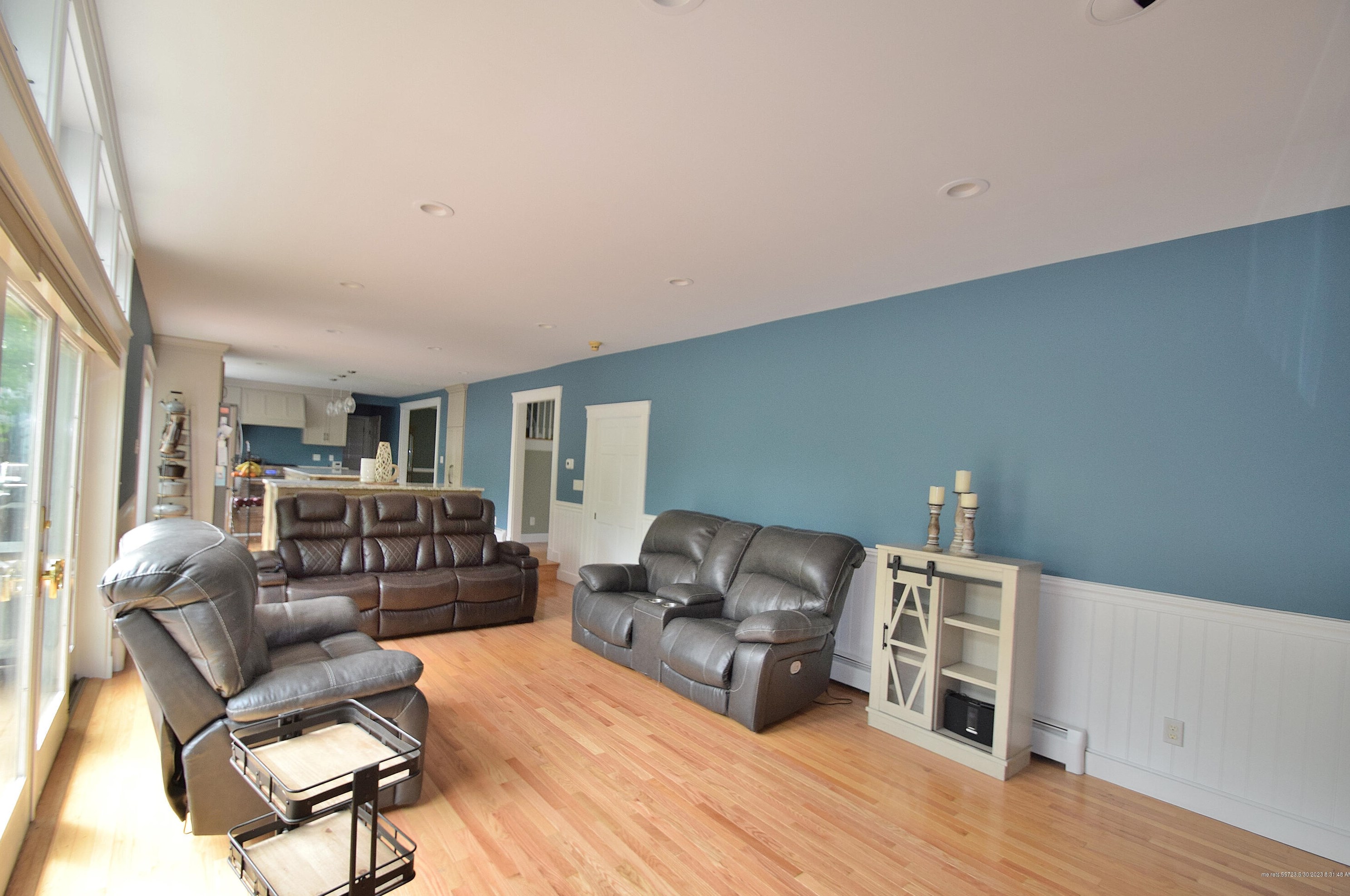 4 Victoria Ln, Portland ME  04105-2541 exterior