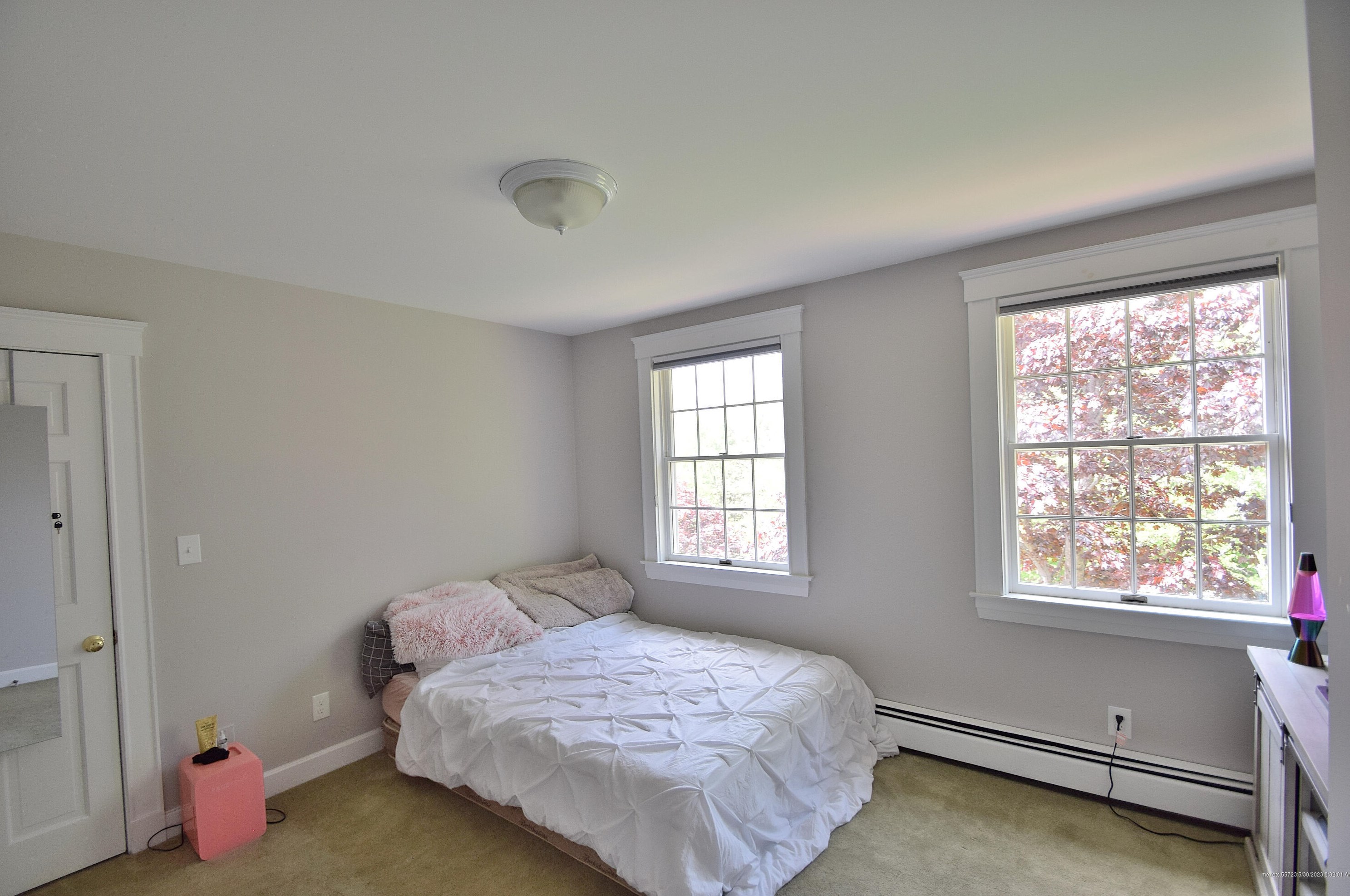 4 Victoria Ln, Portland ME  04105-2541 exterior