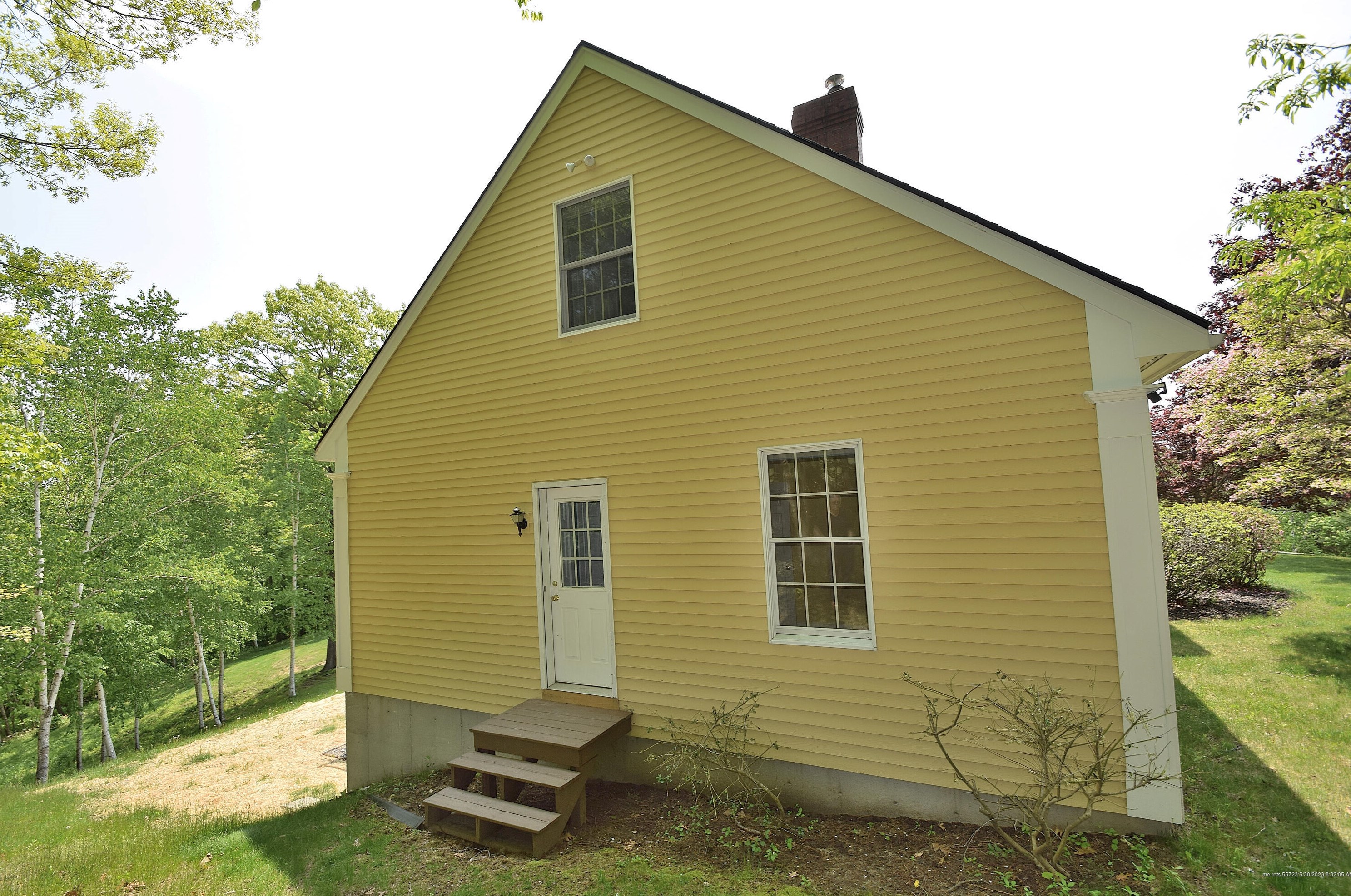 4 Victoria Ln, Portland ME  04105-2541 exterior