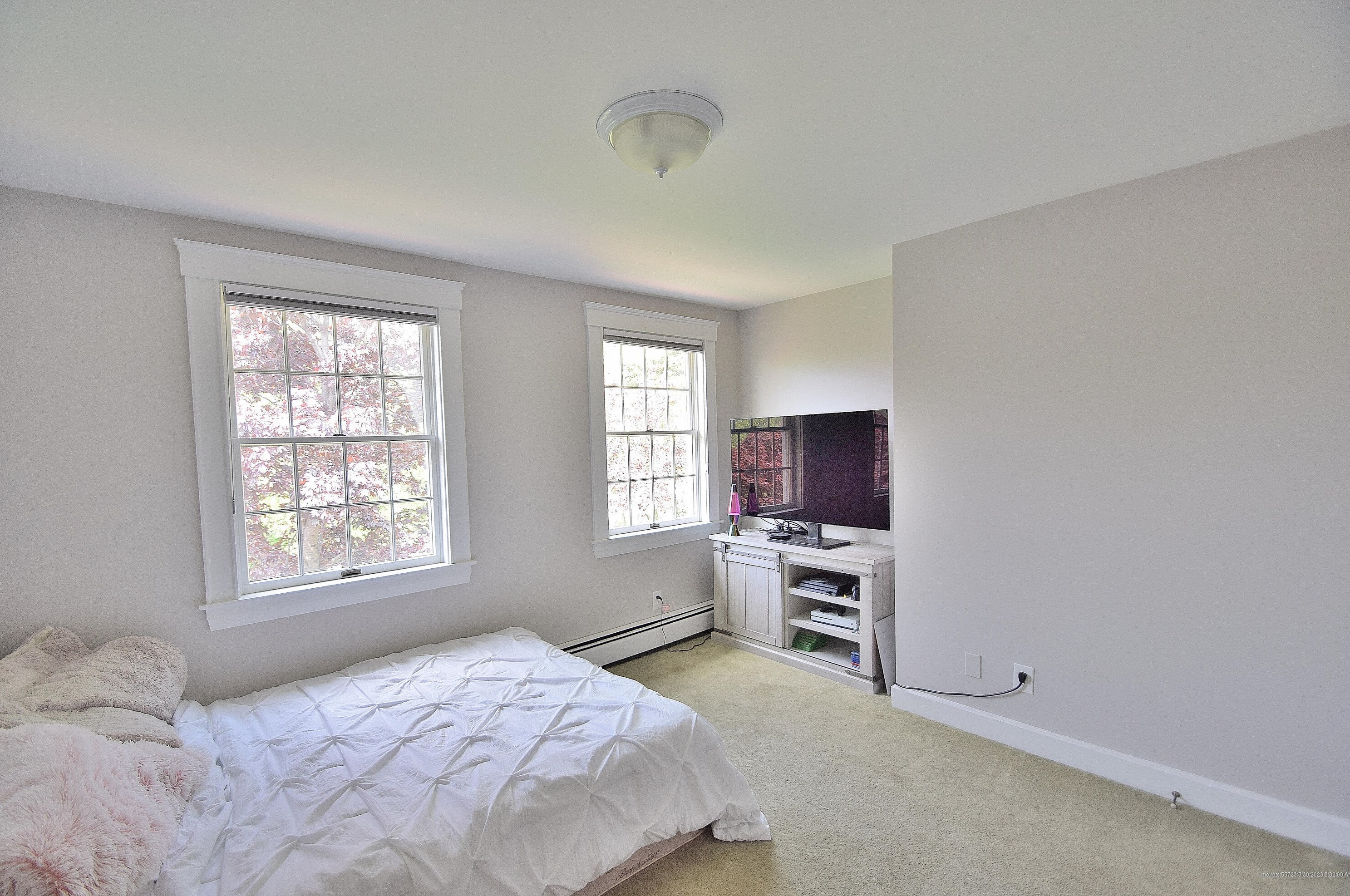 4 Victoria Ln, Portland ME  04105-2541 exterior