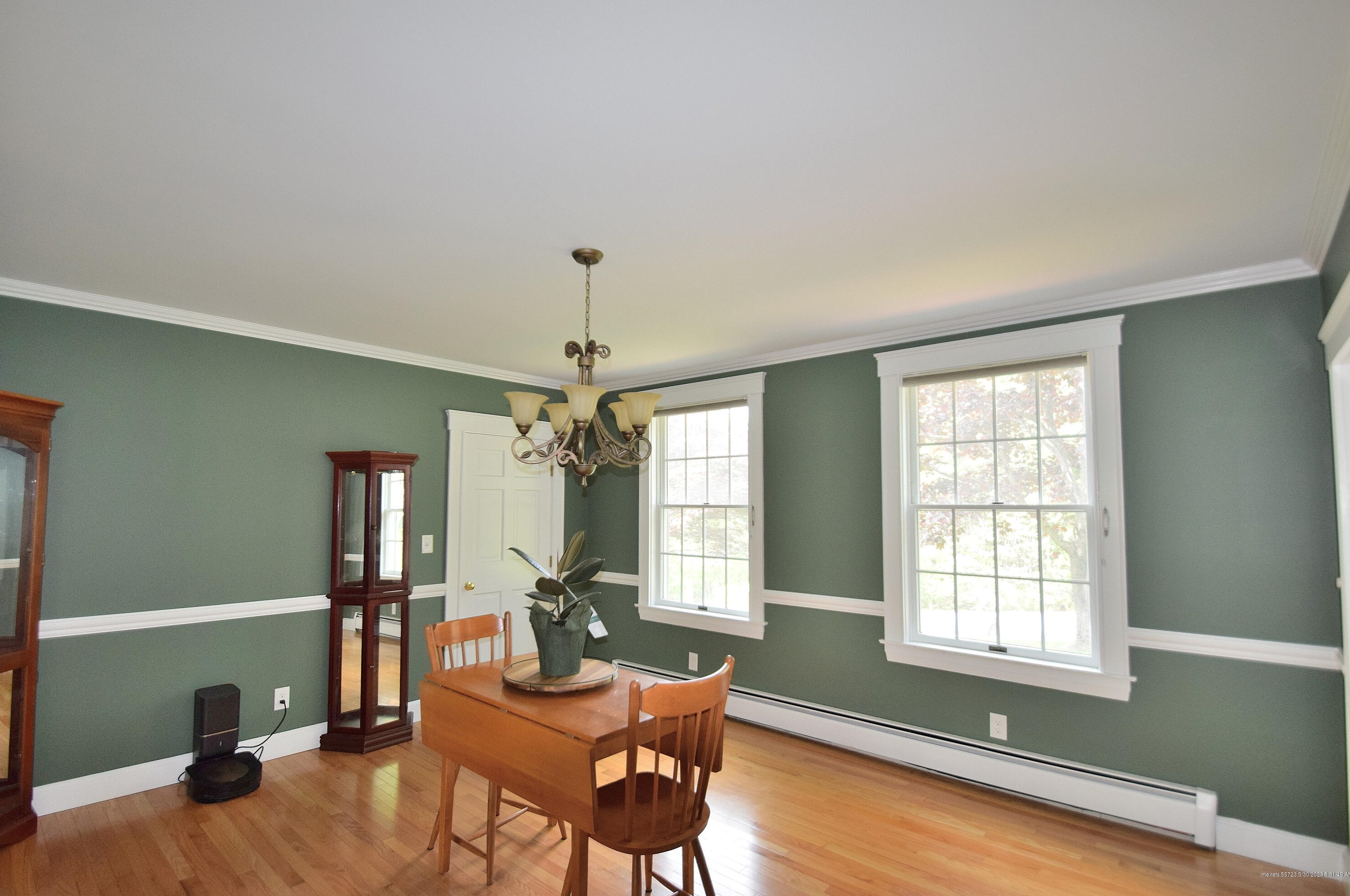 4 Victoria Ln, Portland ME  04105-2541 exterior