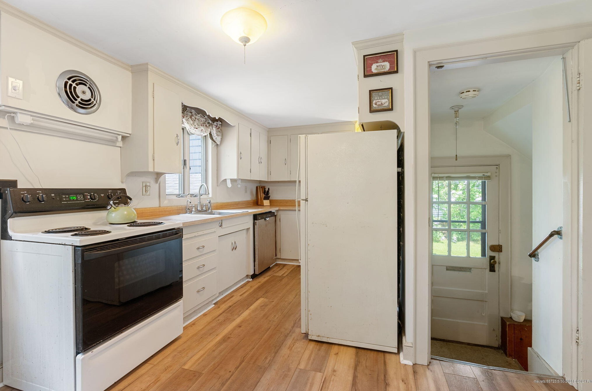 84 Kent St, Portland ME  04102-1122 exterior