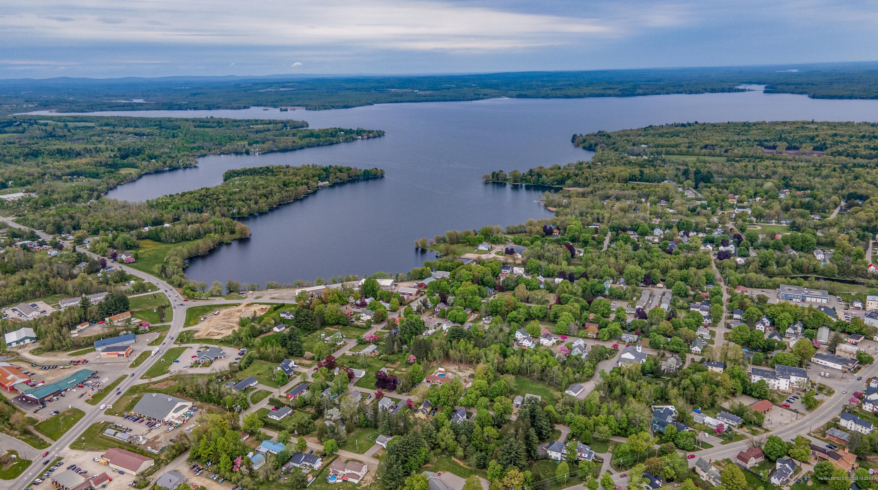 20 West St, Newport ME 04953-3022 exterior