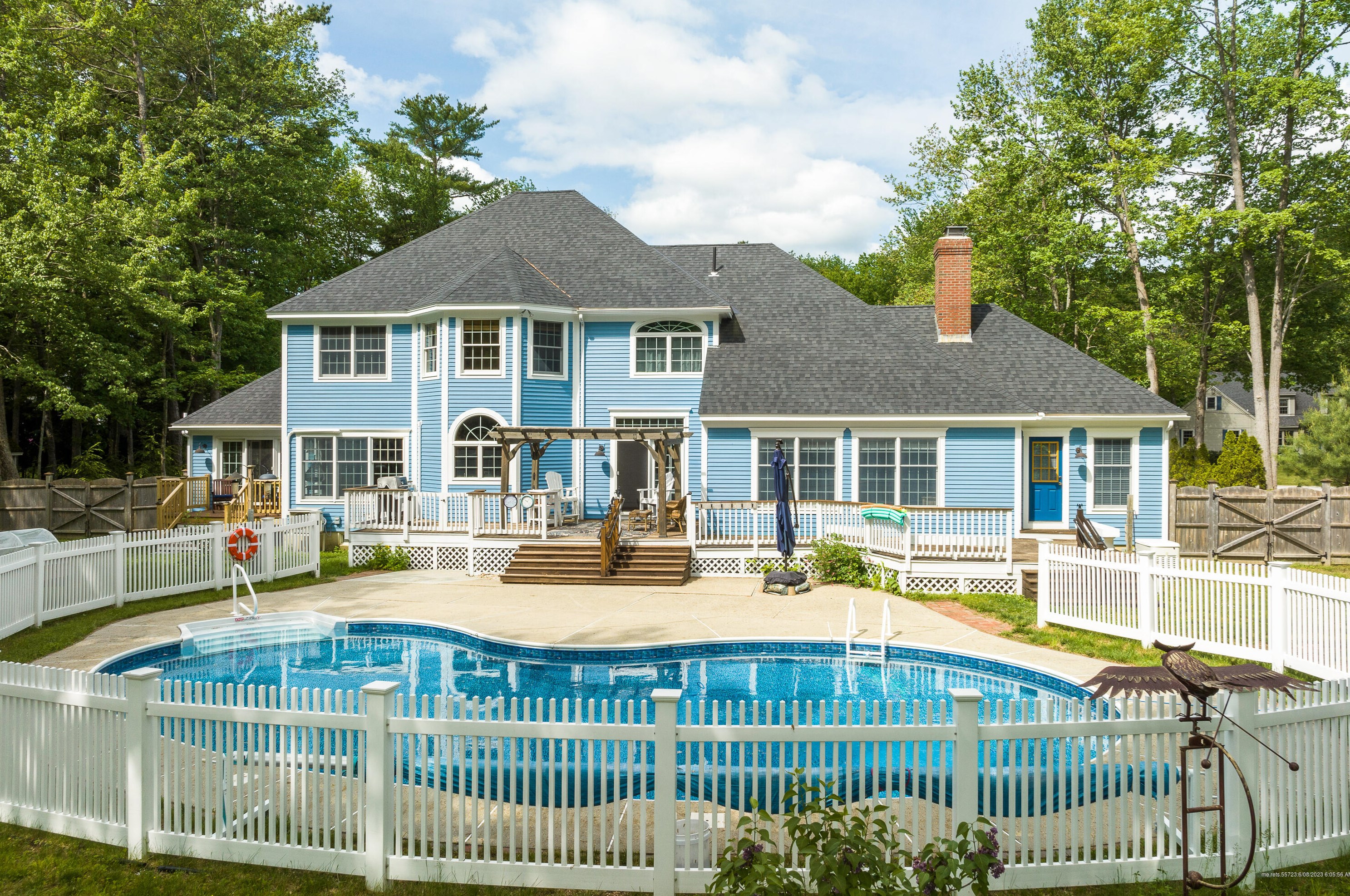 5 Locust Ln, Mere Point, ME 04011