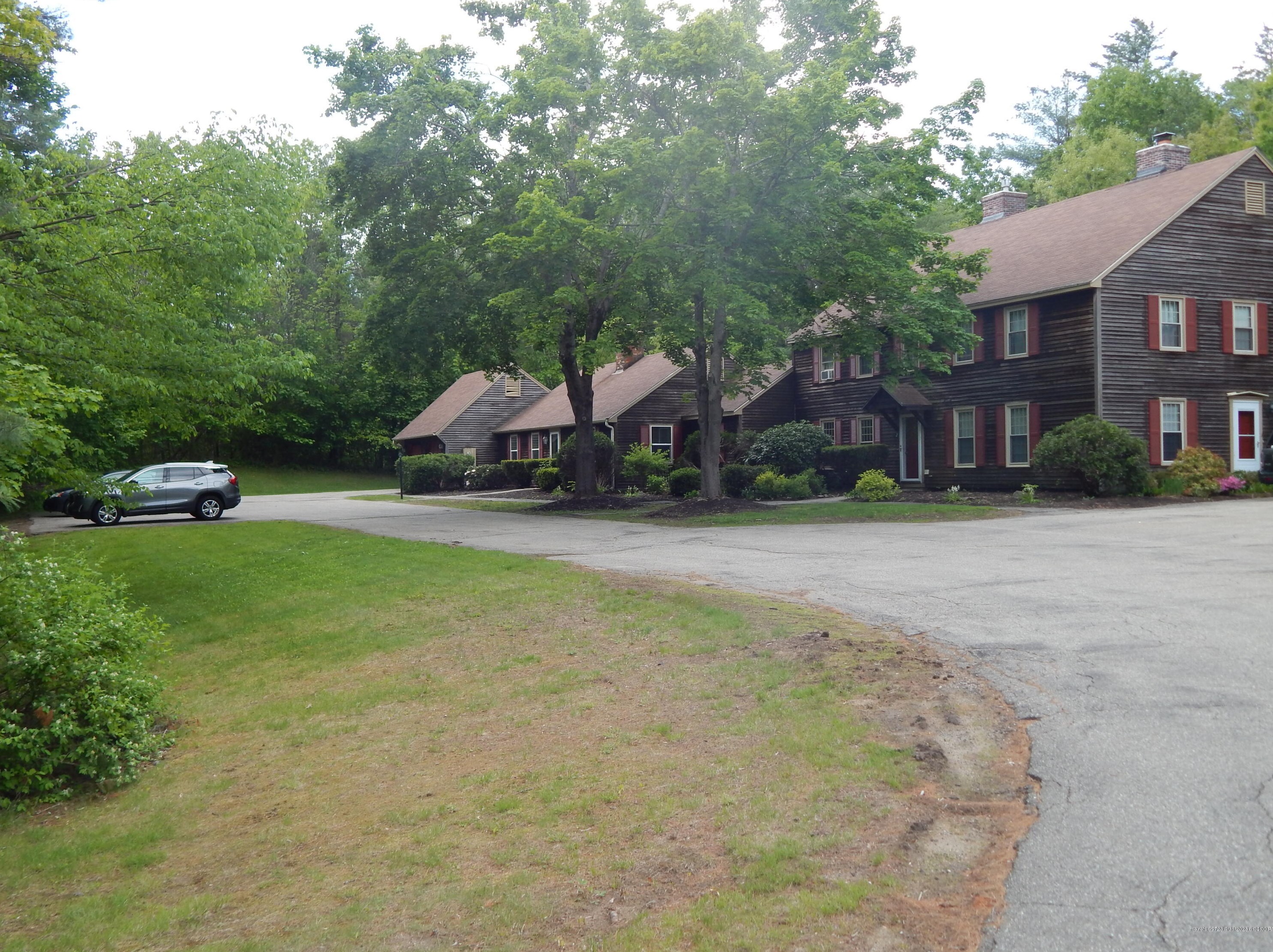 1 High Knoll Dr #1, South Berwick, ME 03908