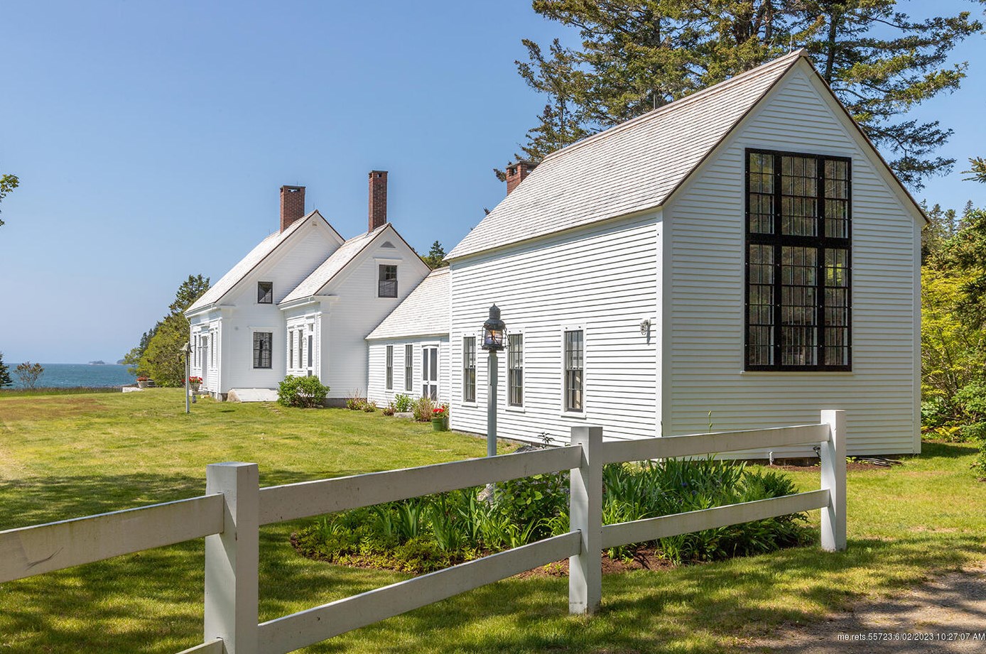 196 Davis Point Rd, Cushing, ME 04563