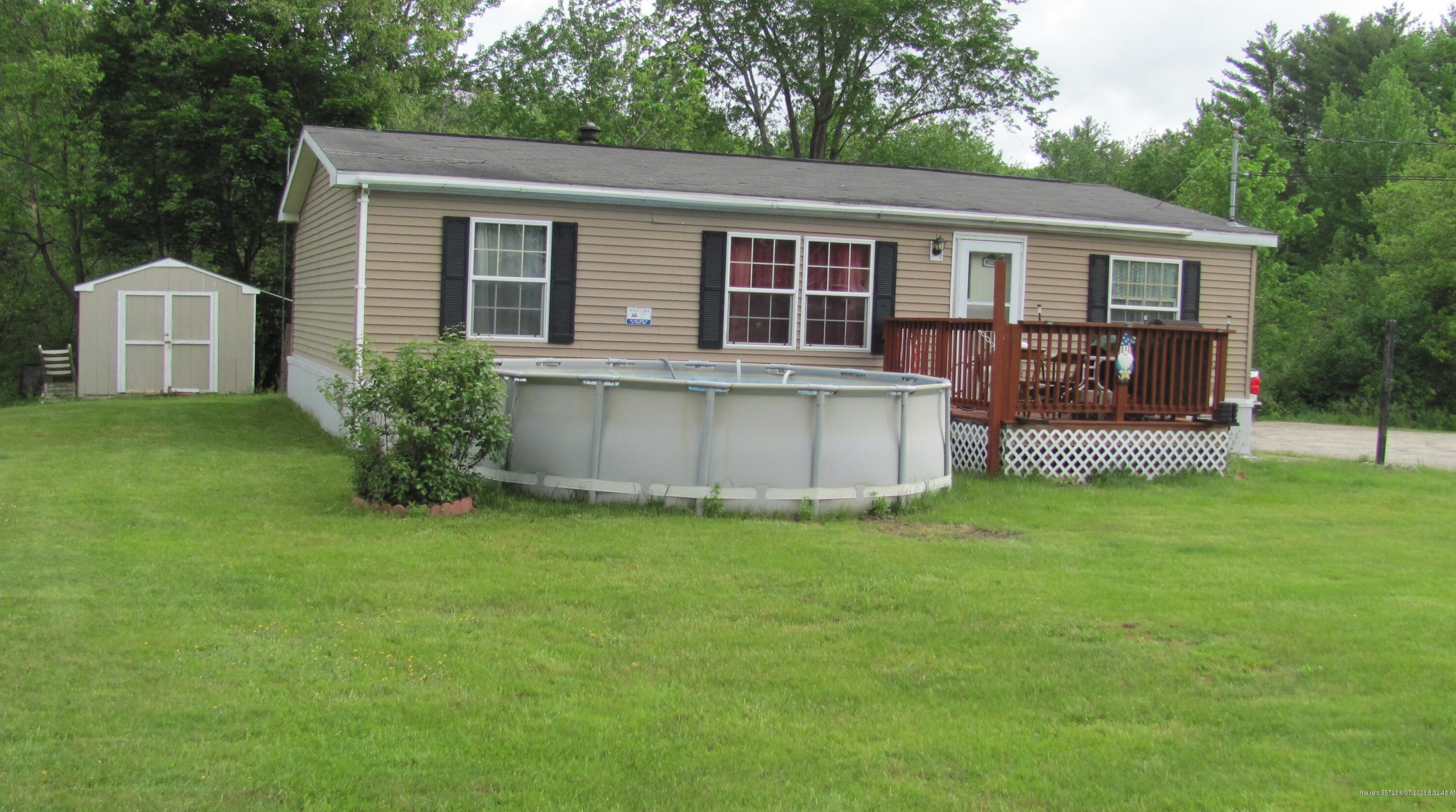 48 Whitman St, Norway, ME 04268