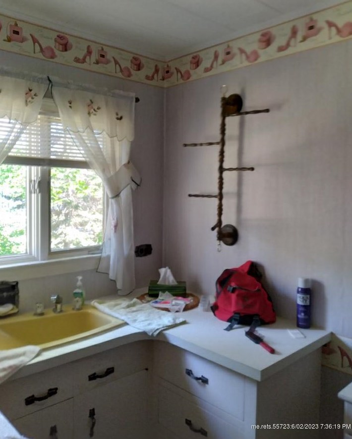 5 Maple St, Fort Kent ME  04743-1427 exterior