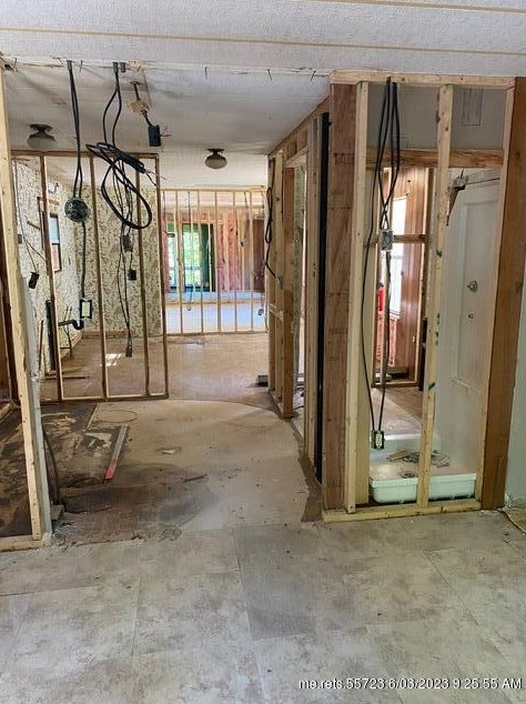 73 Cotton Dr, Windham ME  04062-5276 exterior