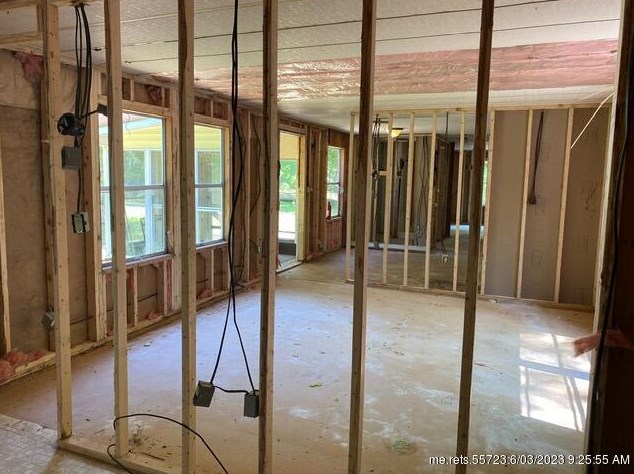 73 Cotton Dr, Windham ME  04062-5276 exterior