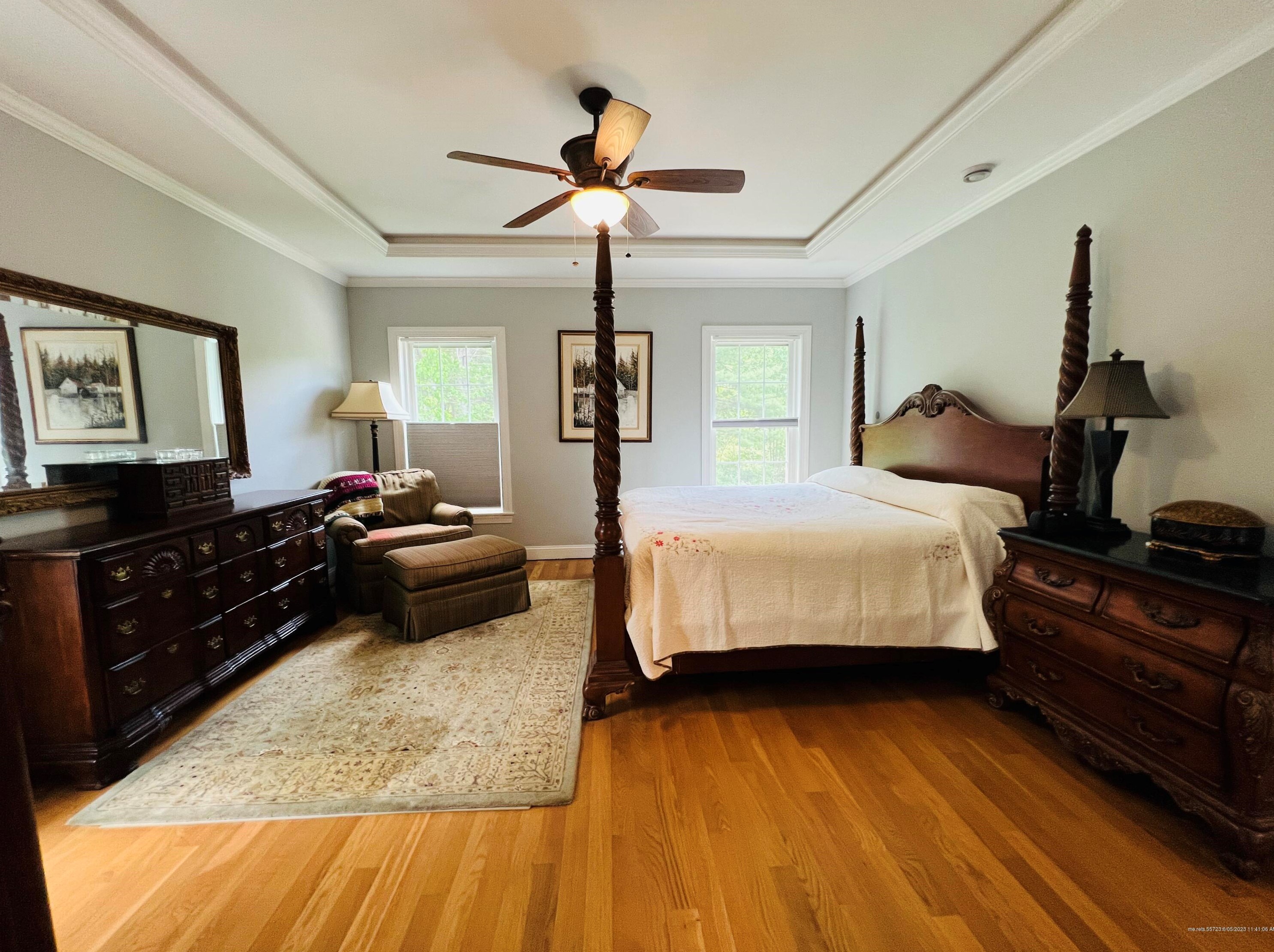 54 Constitution Ave, Newburgh ME 04444-1331 exterior