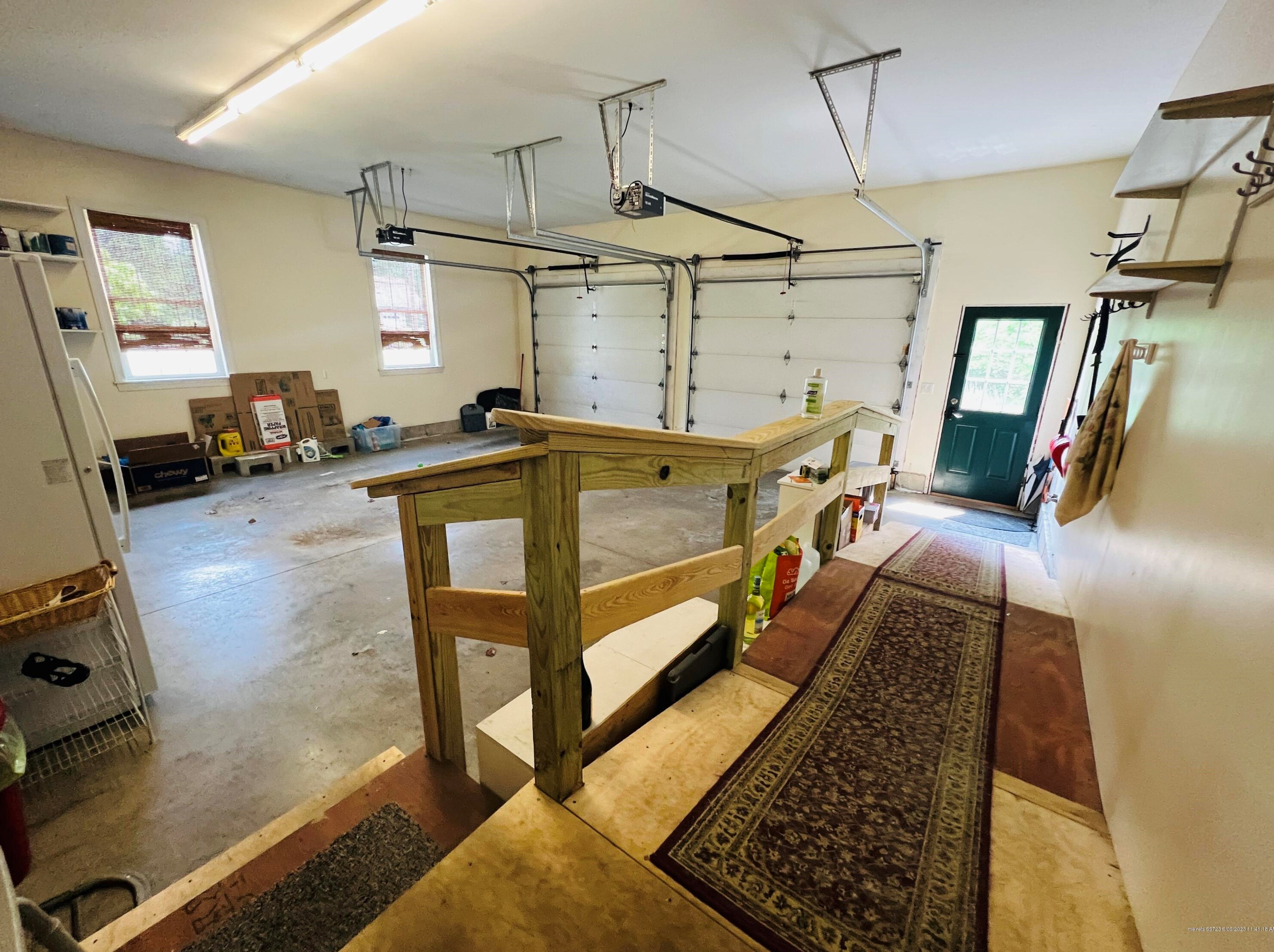 54 Constitution Ave, Newburgh ME 04444-1331 exterior
