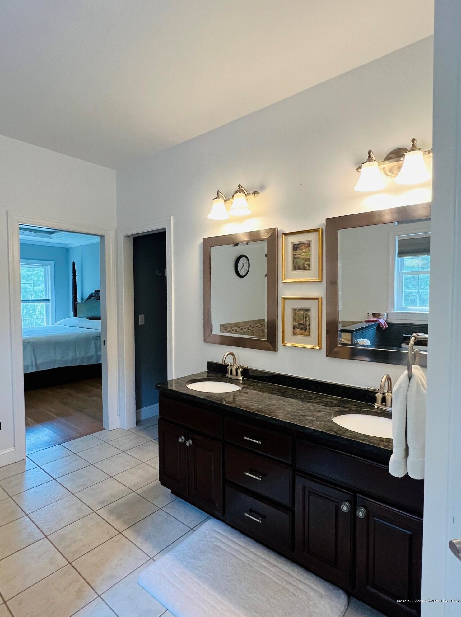 54 Constitution Ave, Newburgh ME 04444-1331 exterior