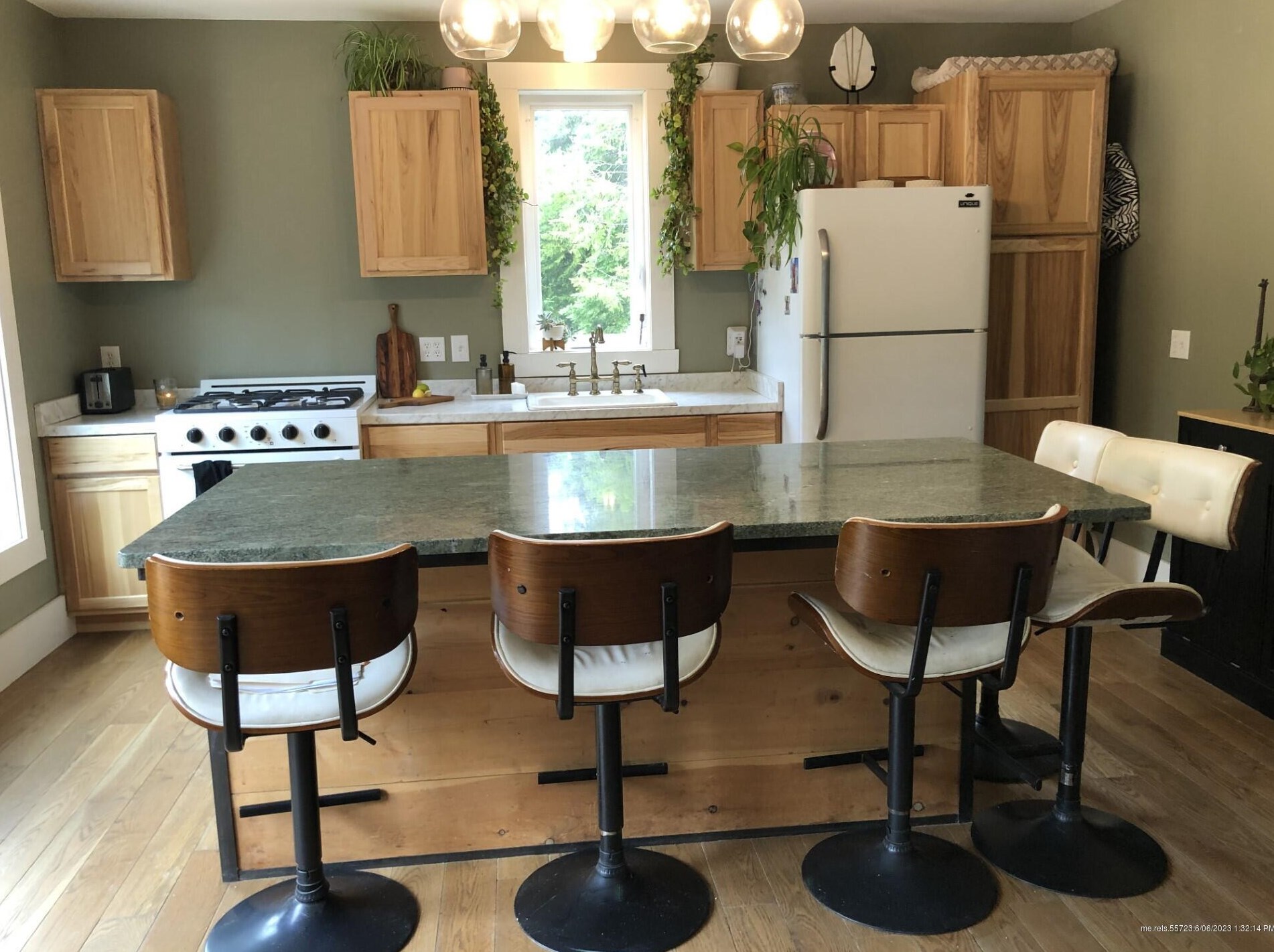 138 Centerville Rd, Columbia, ME 04623