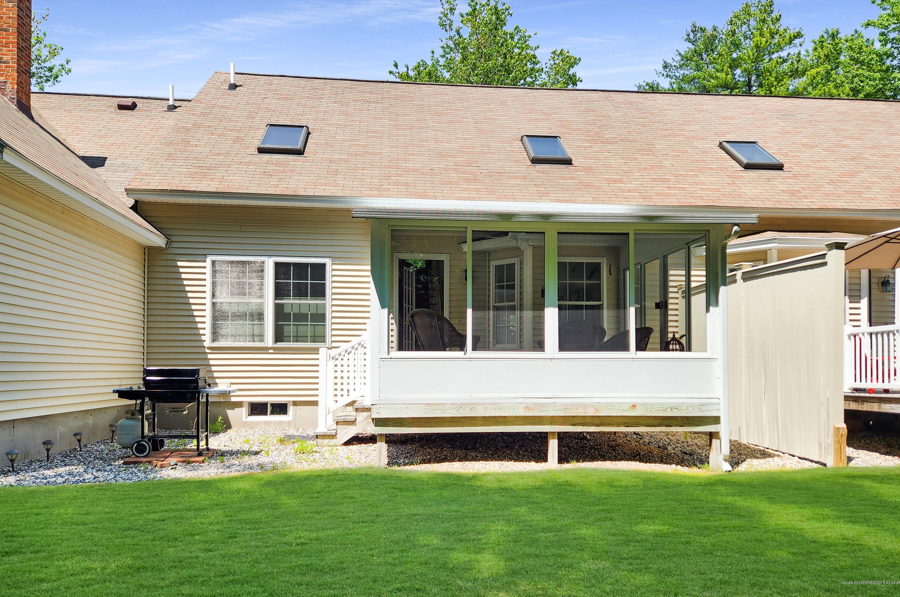21 Cambridge Ct, Kennebunk ME  04043-6981 exterior