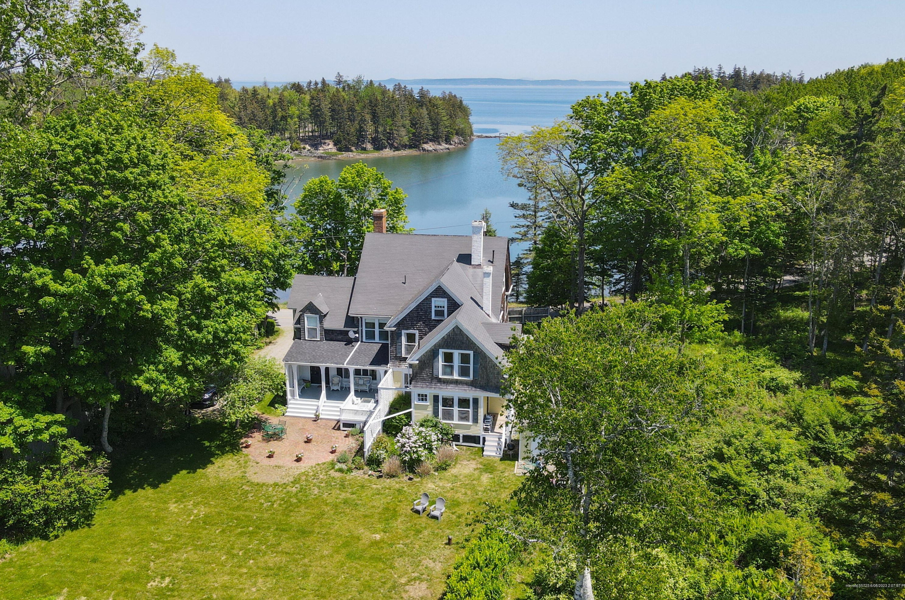 541 Pendleton Point Rd, Islesboro, ME 04848