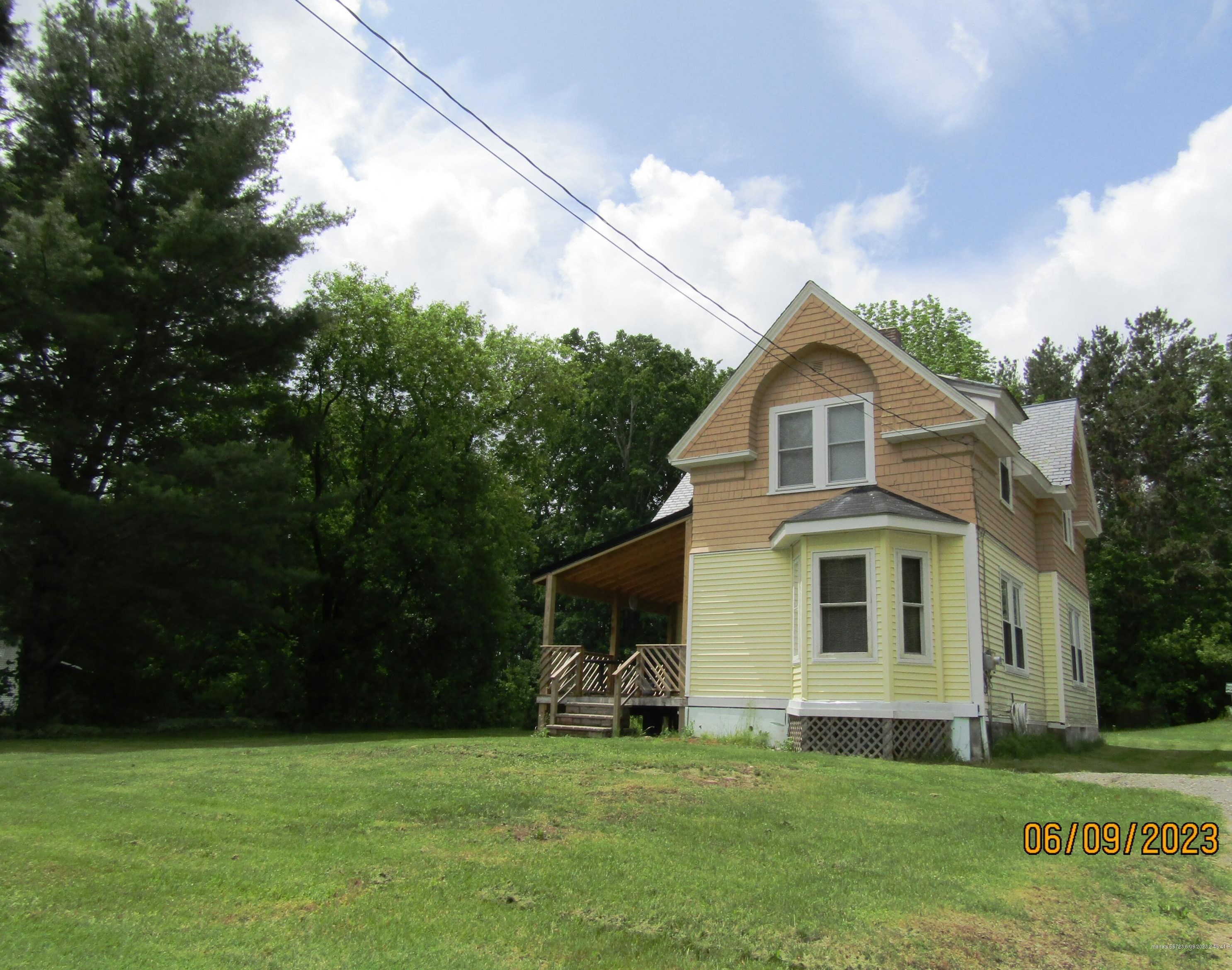 139 Riverside St, Milo, ME 04463