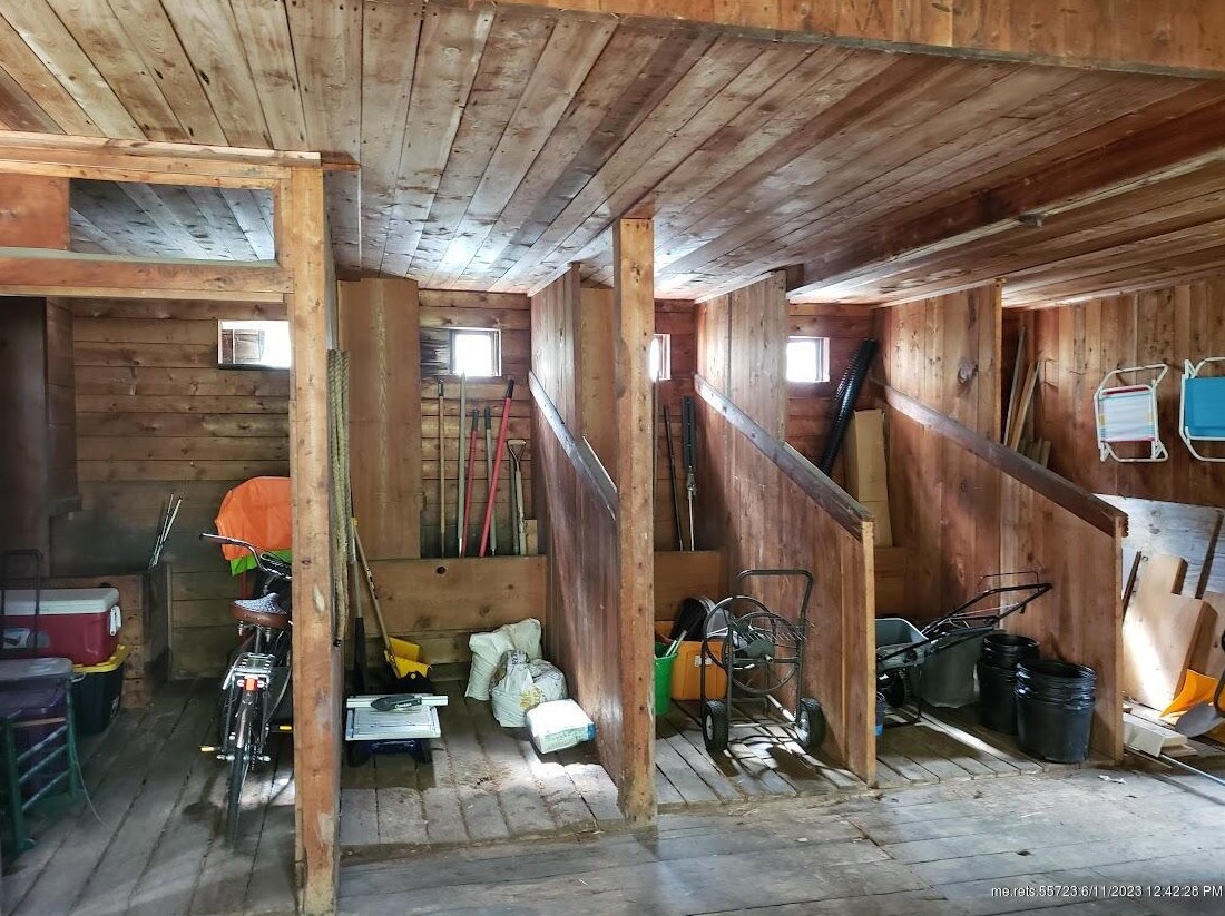 832 Main St, Sebec ME  04426-1335 exterior