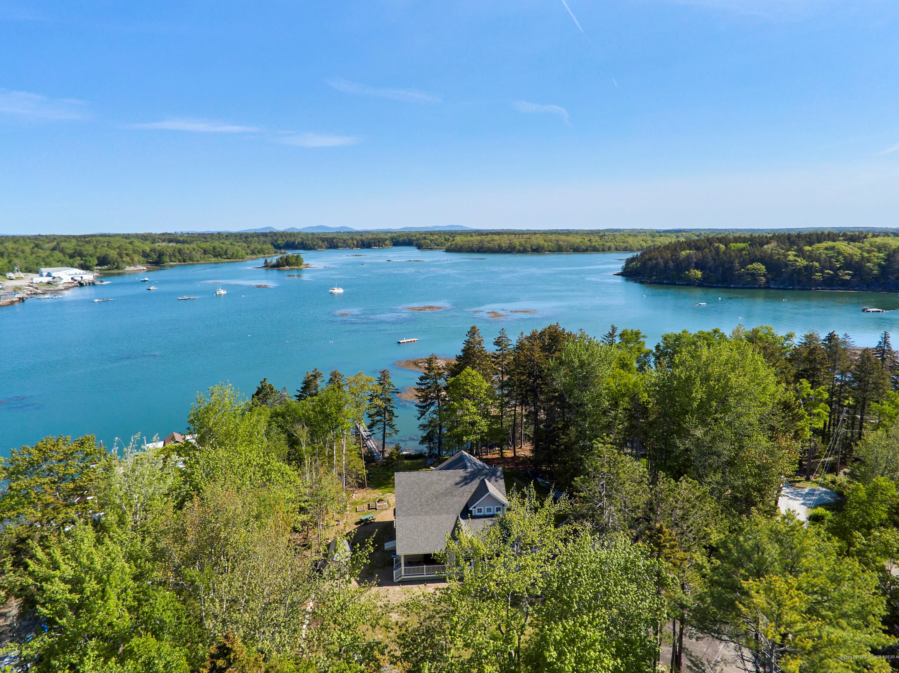 110 States Point Rd, Saint George, ME 04860