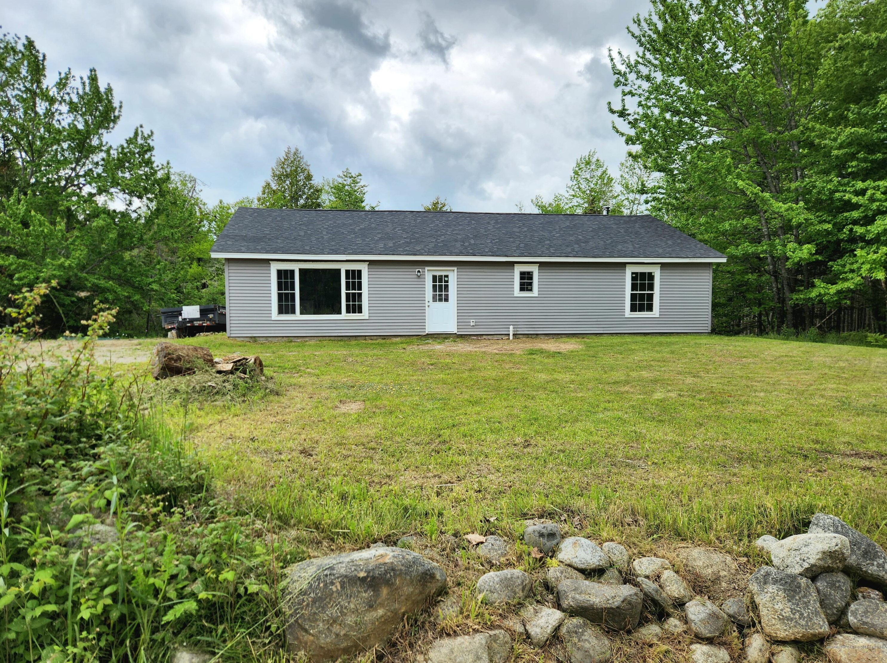 34 Blanket Ln, Prospect, ME 04981