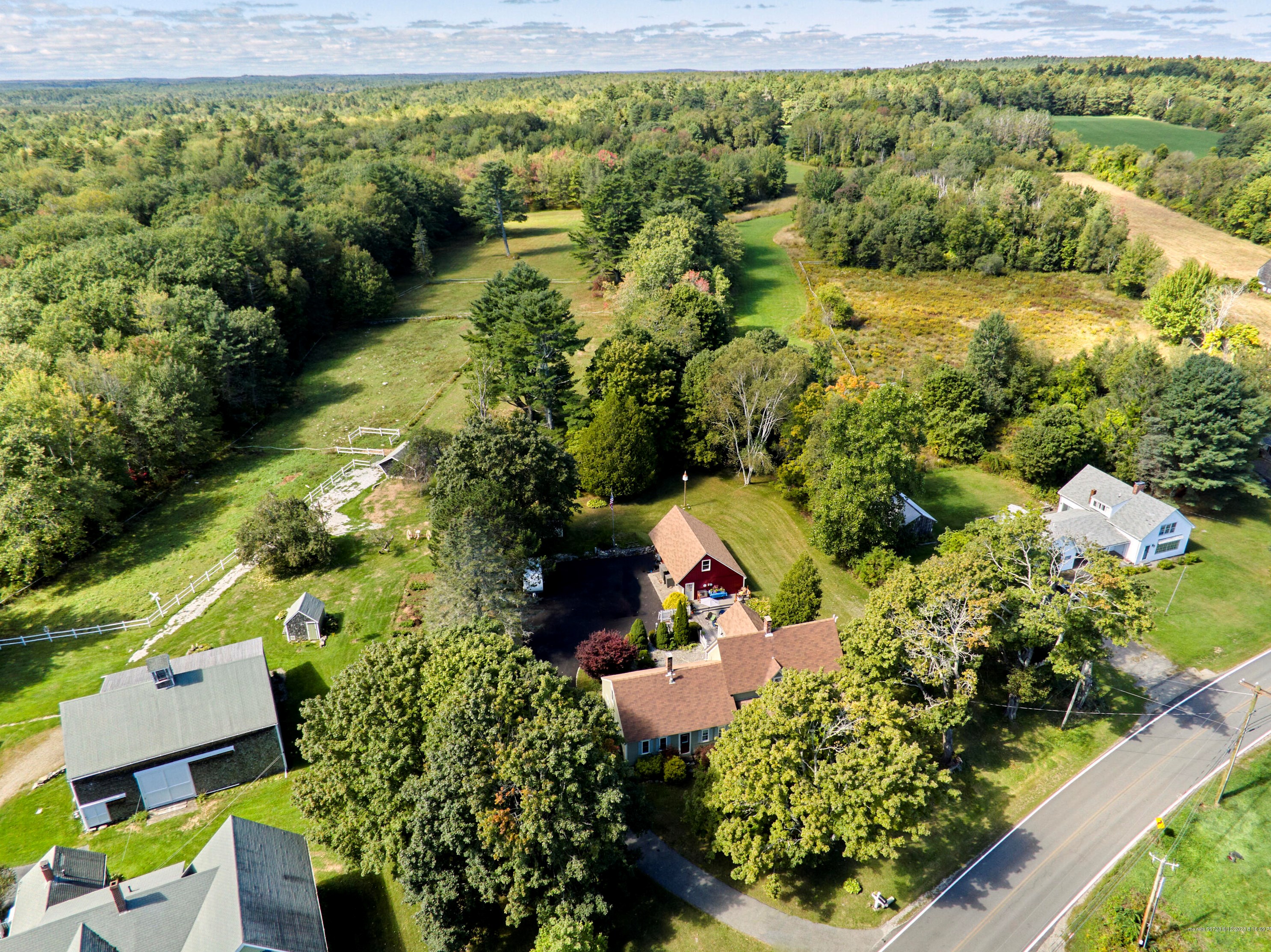 859 Bremen Rd, Waldoboro, ME 04572