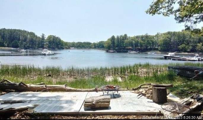 15 Tiffany Ln, Saco, ME 04072