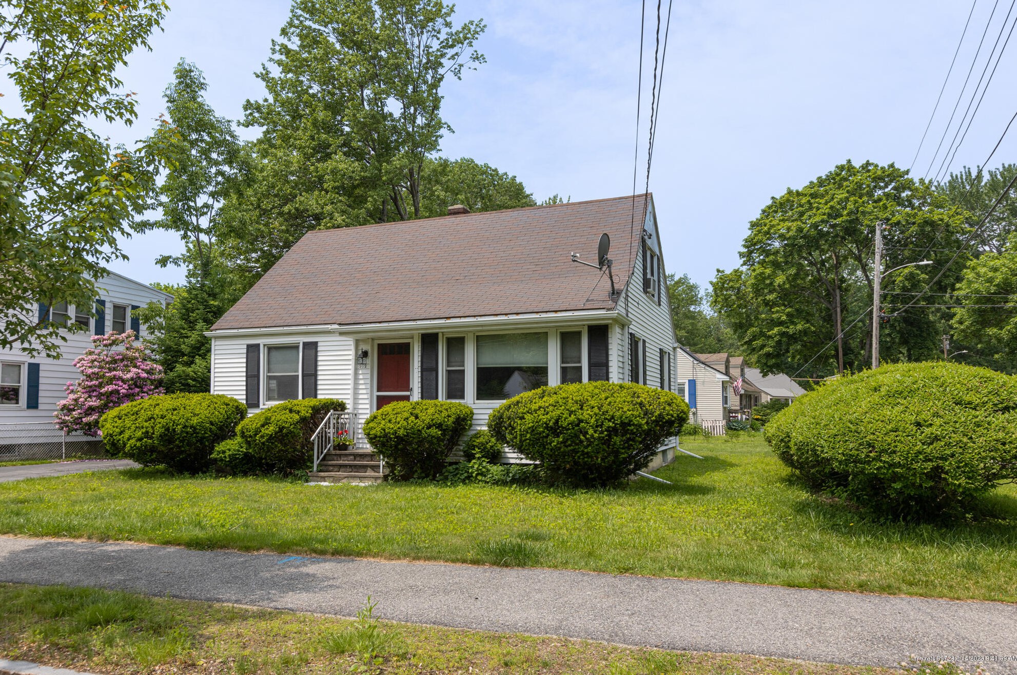 202 Warwick St, Portland, ME 04102-1333